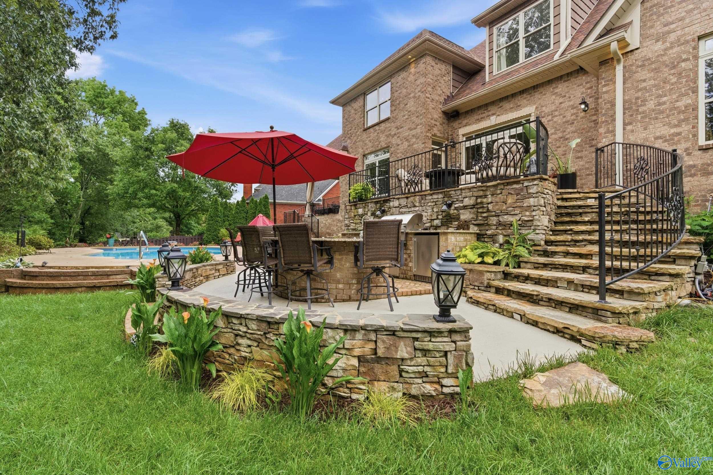 125 Foxfield Drive