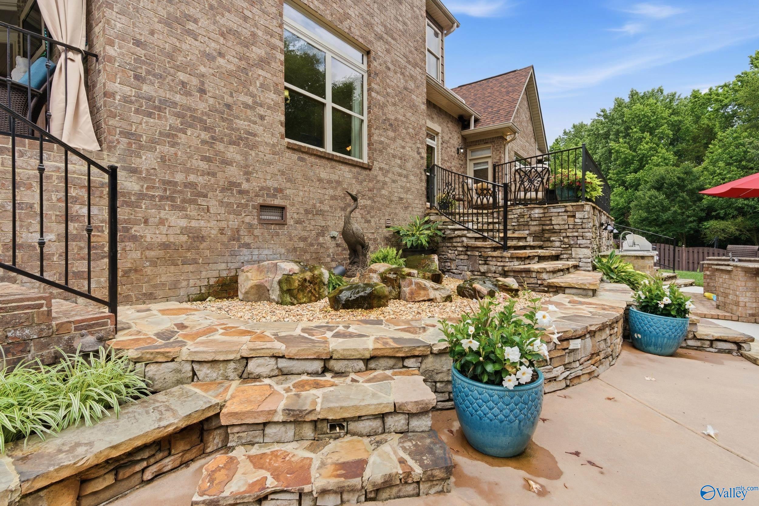 125 Foxfield Drive