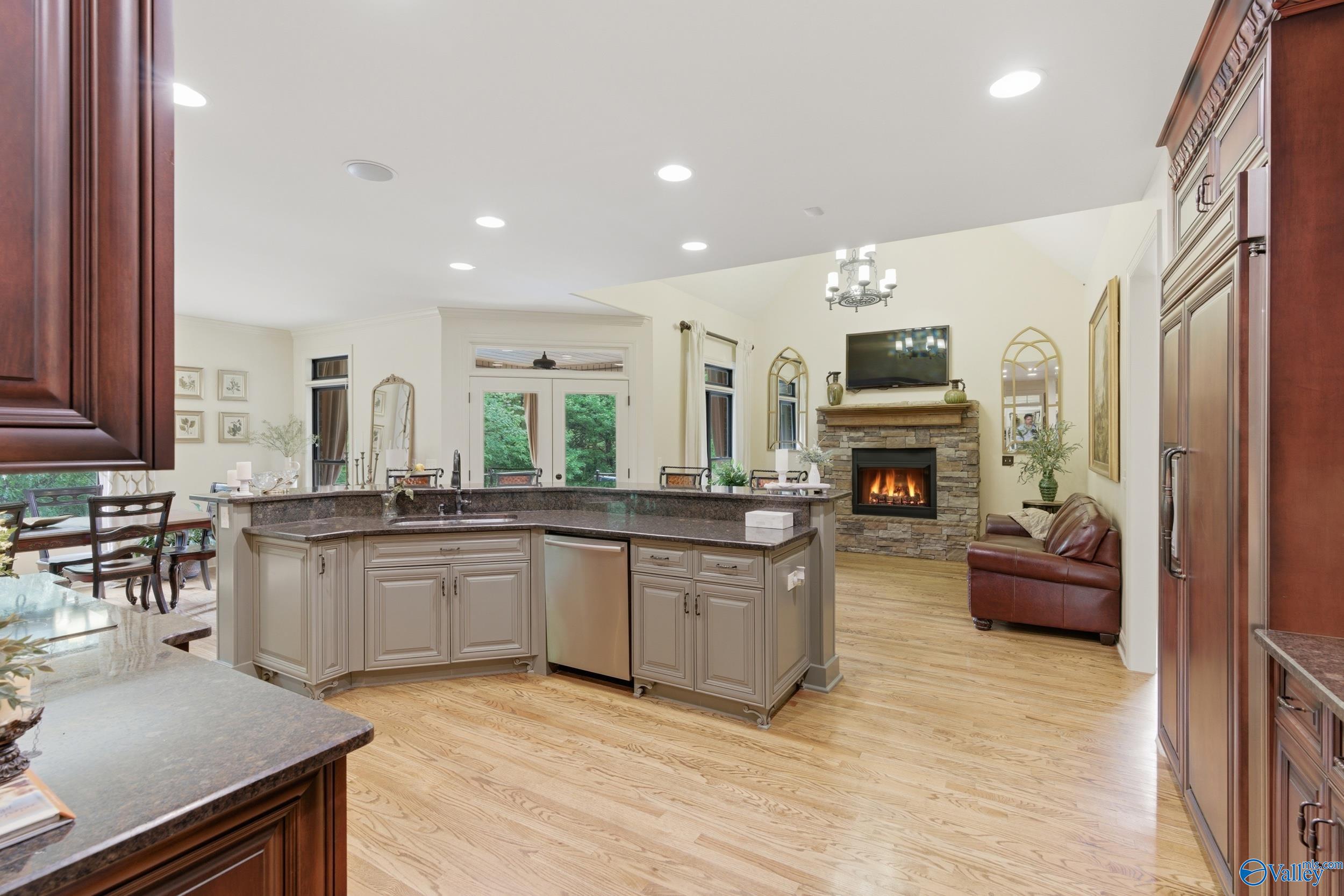 125 Foxfield Drive
