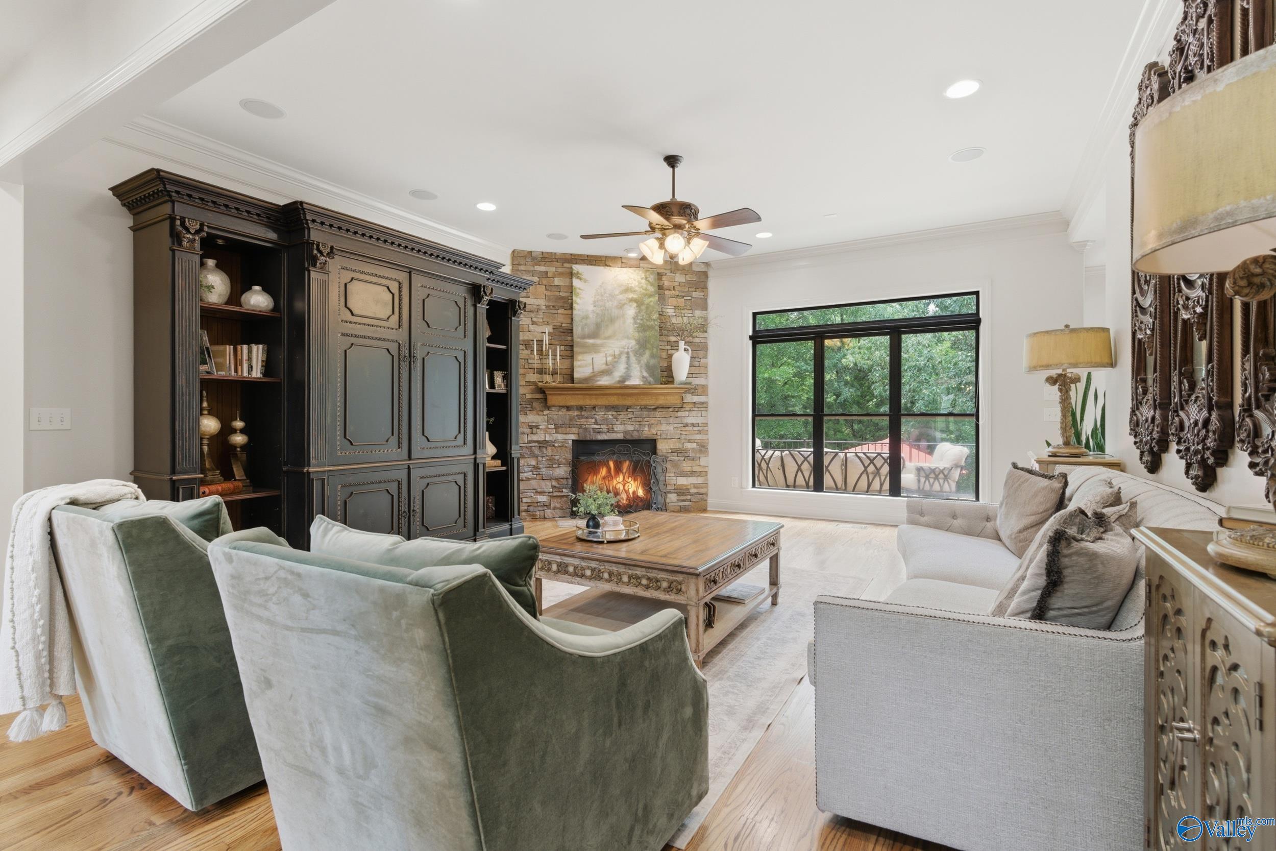 125 Foxfield Drive