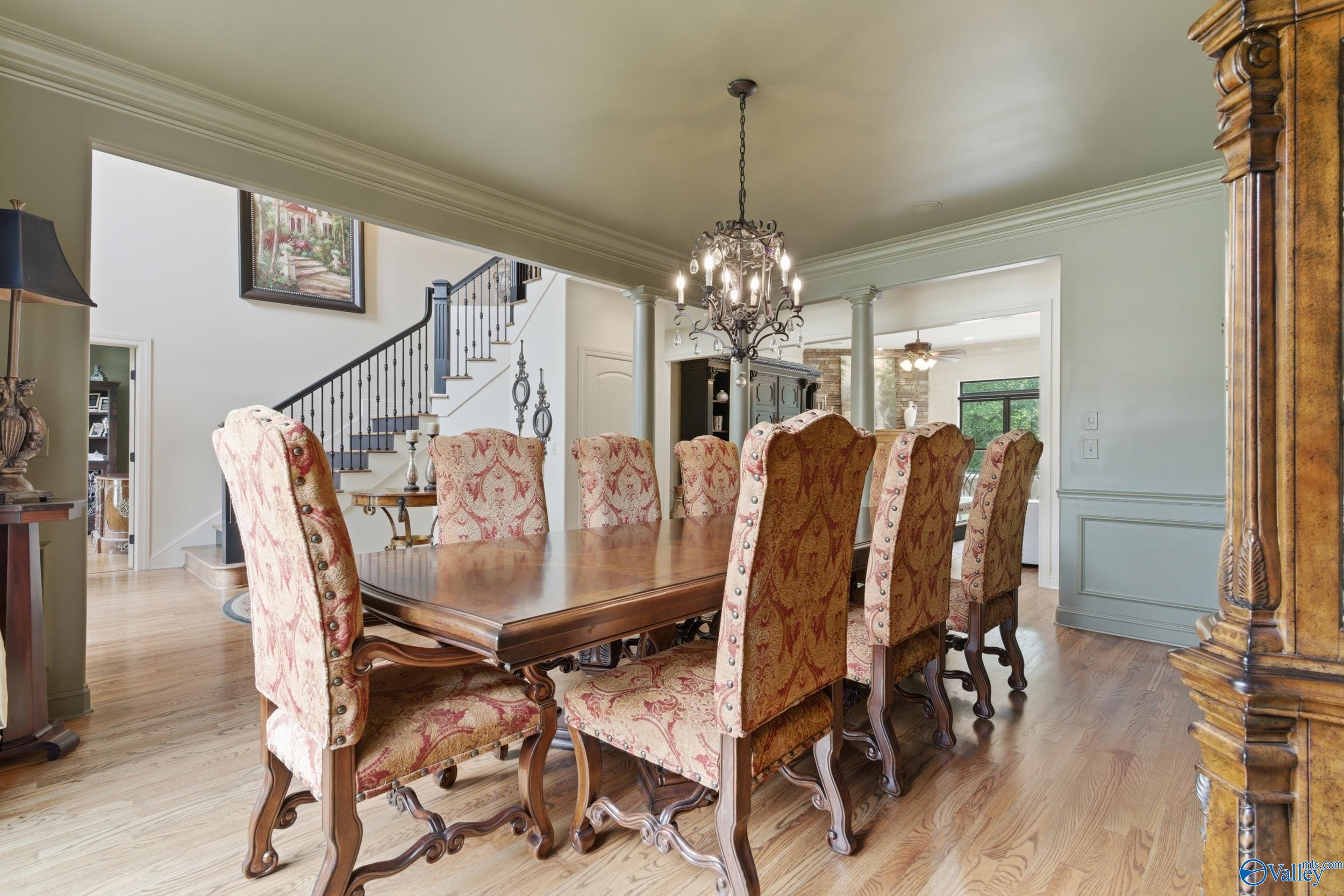 125 Foxfield Drive