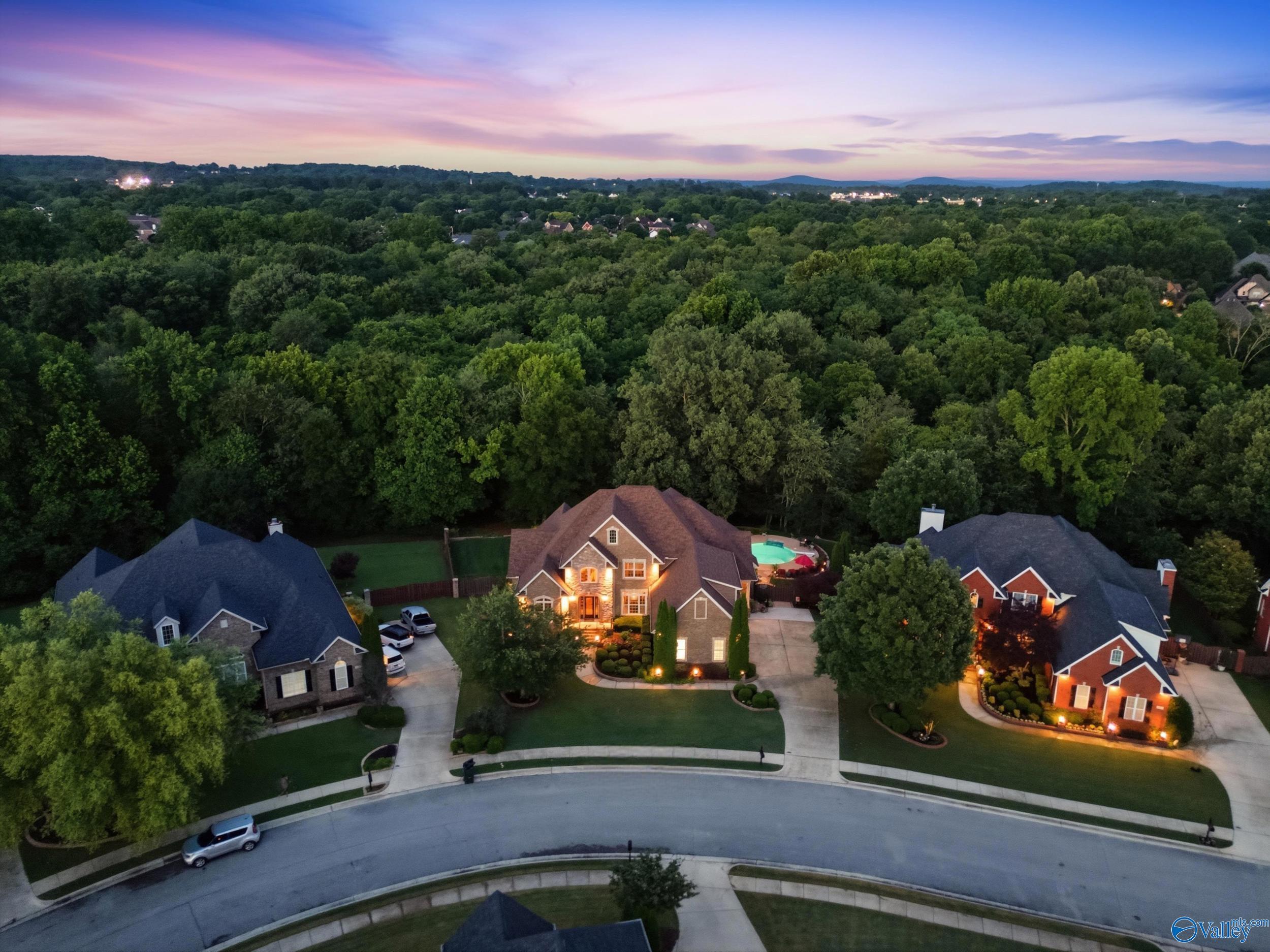 125 Foxfield Drive