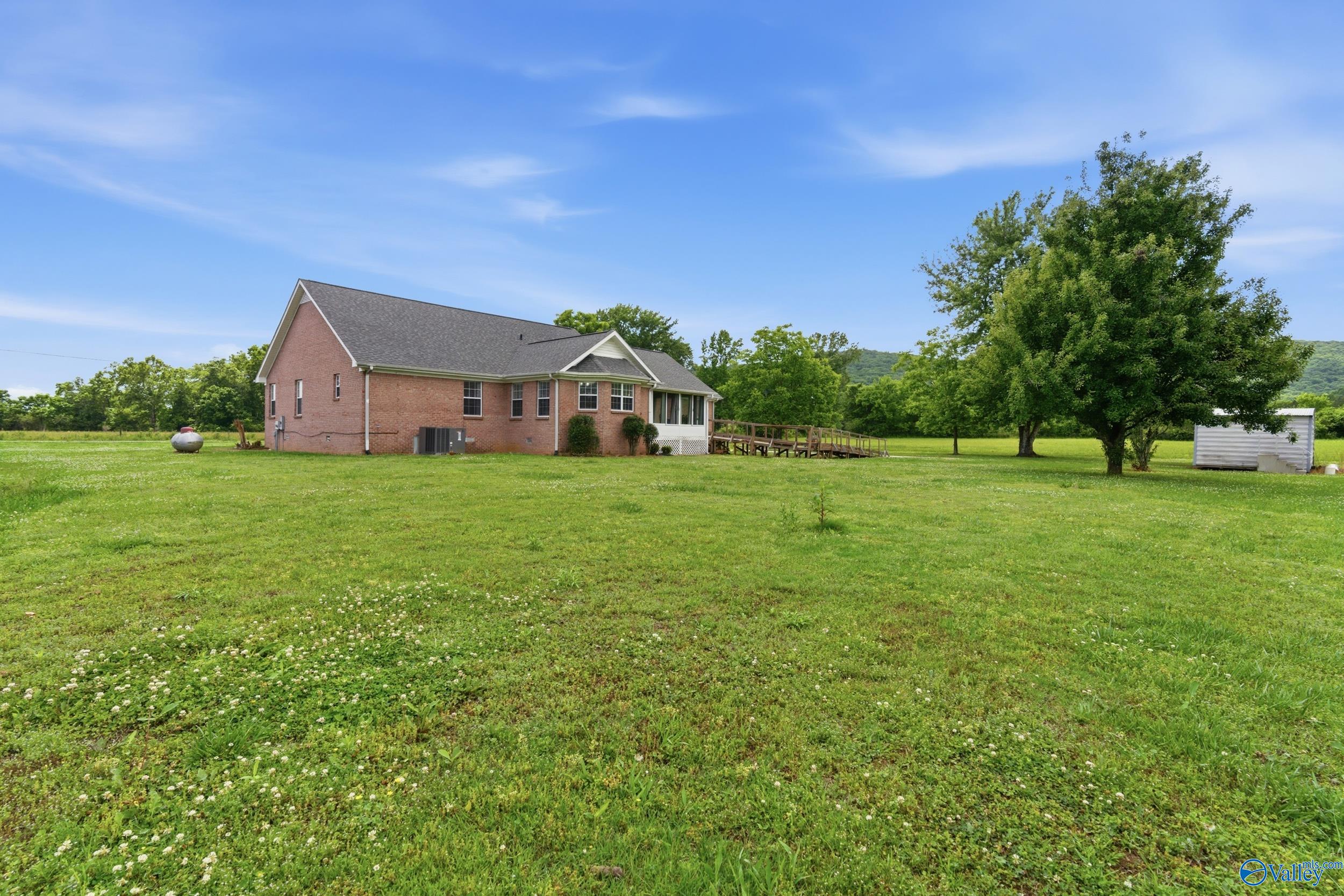 2668A Hurricane Road