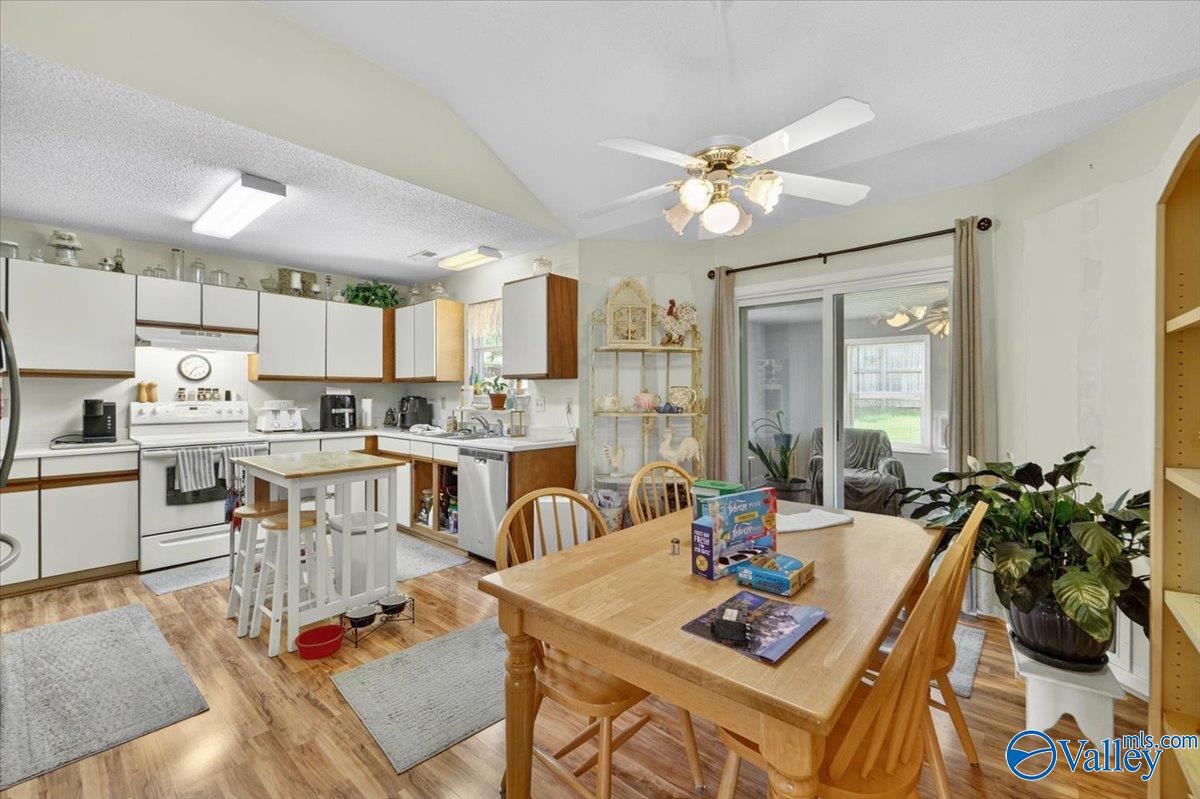 224 Knox Creek Trail NW