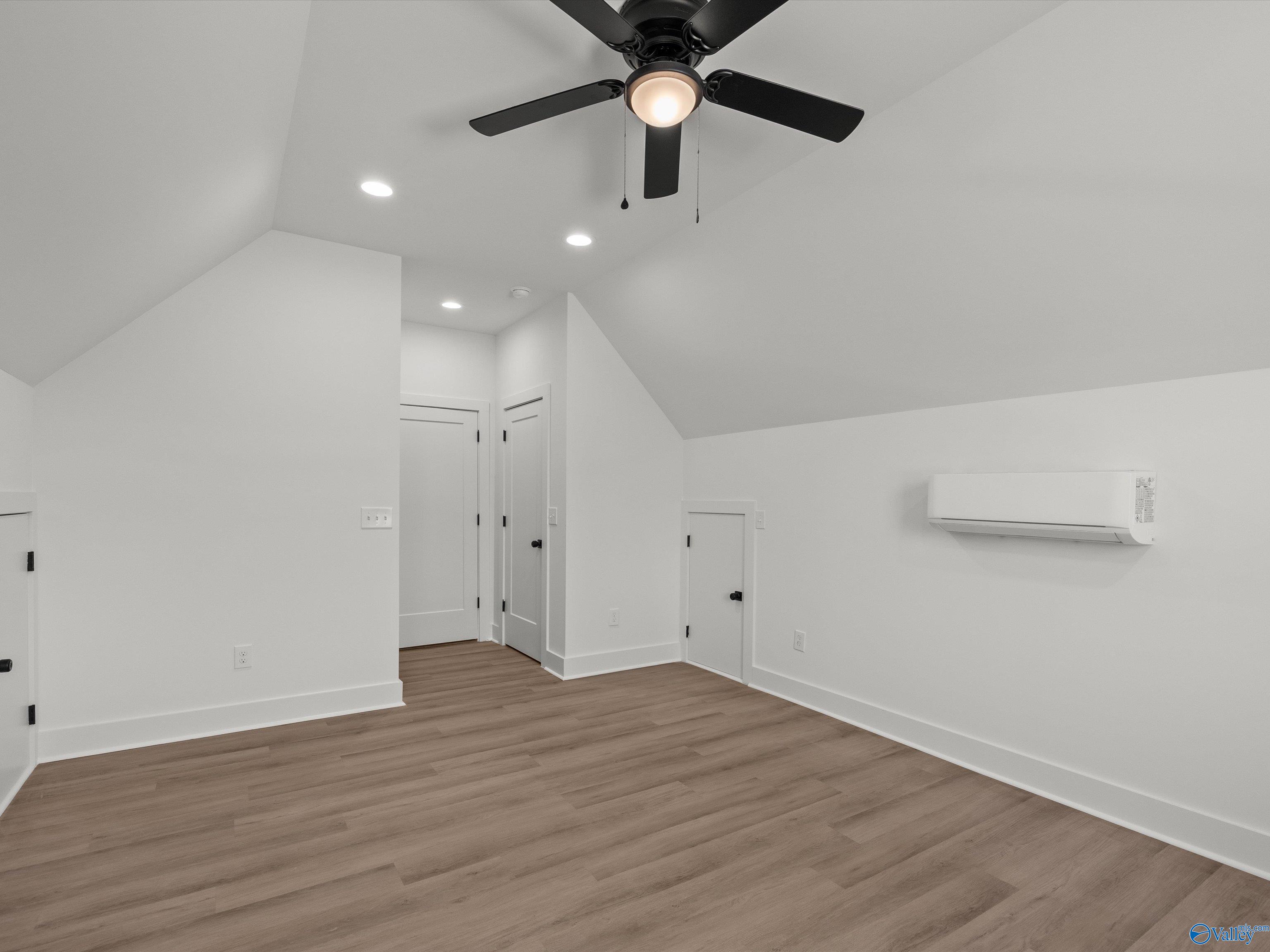 122 Eden Lane