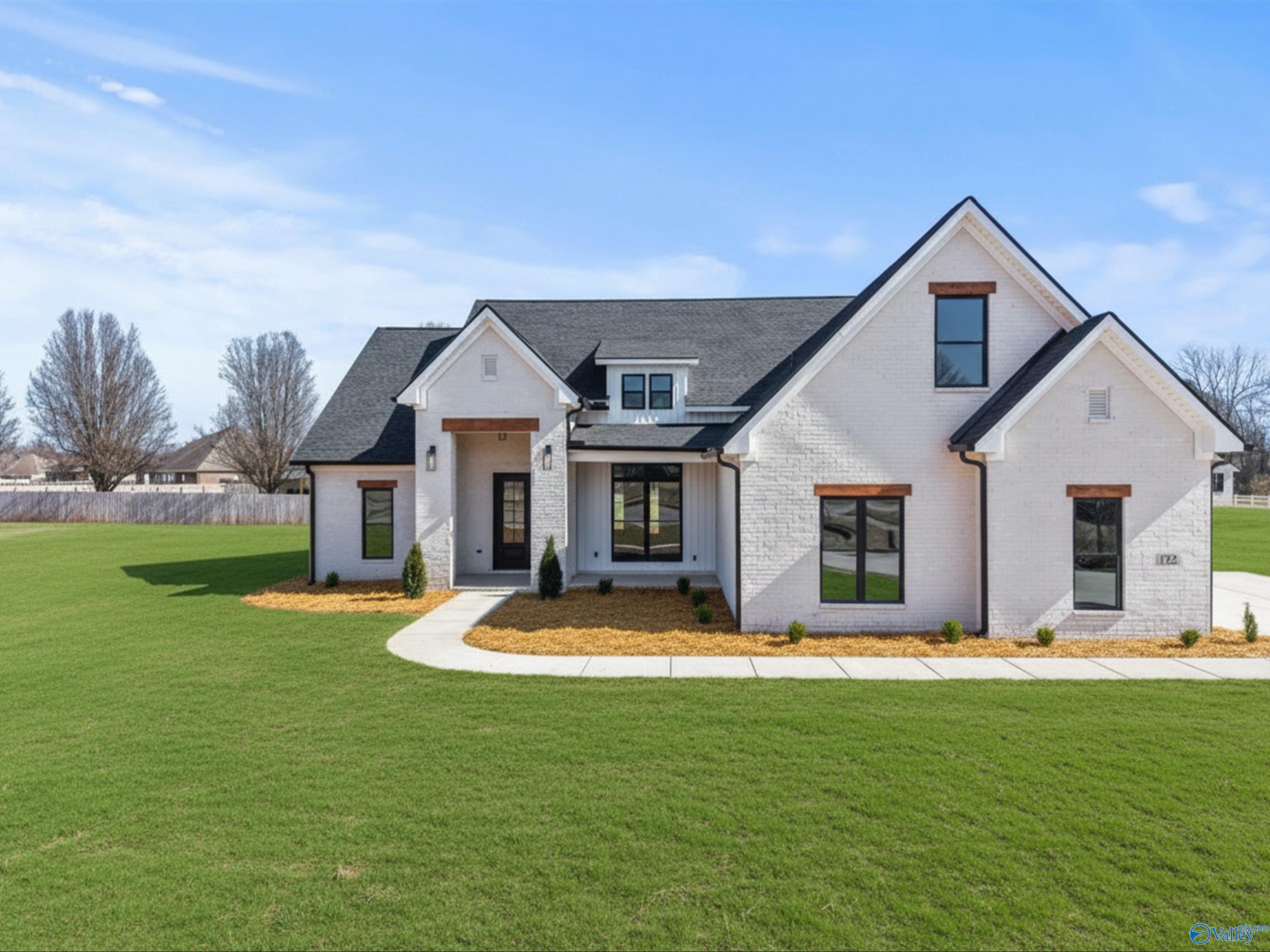 122 Eden Lane