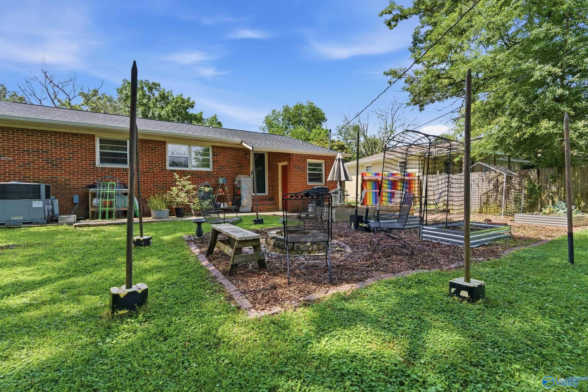 1923 Stevens Drive NE