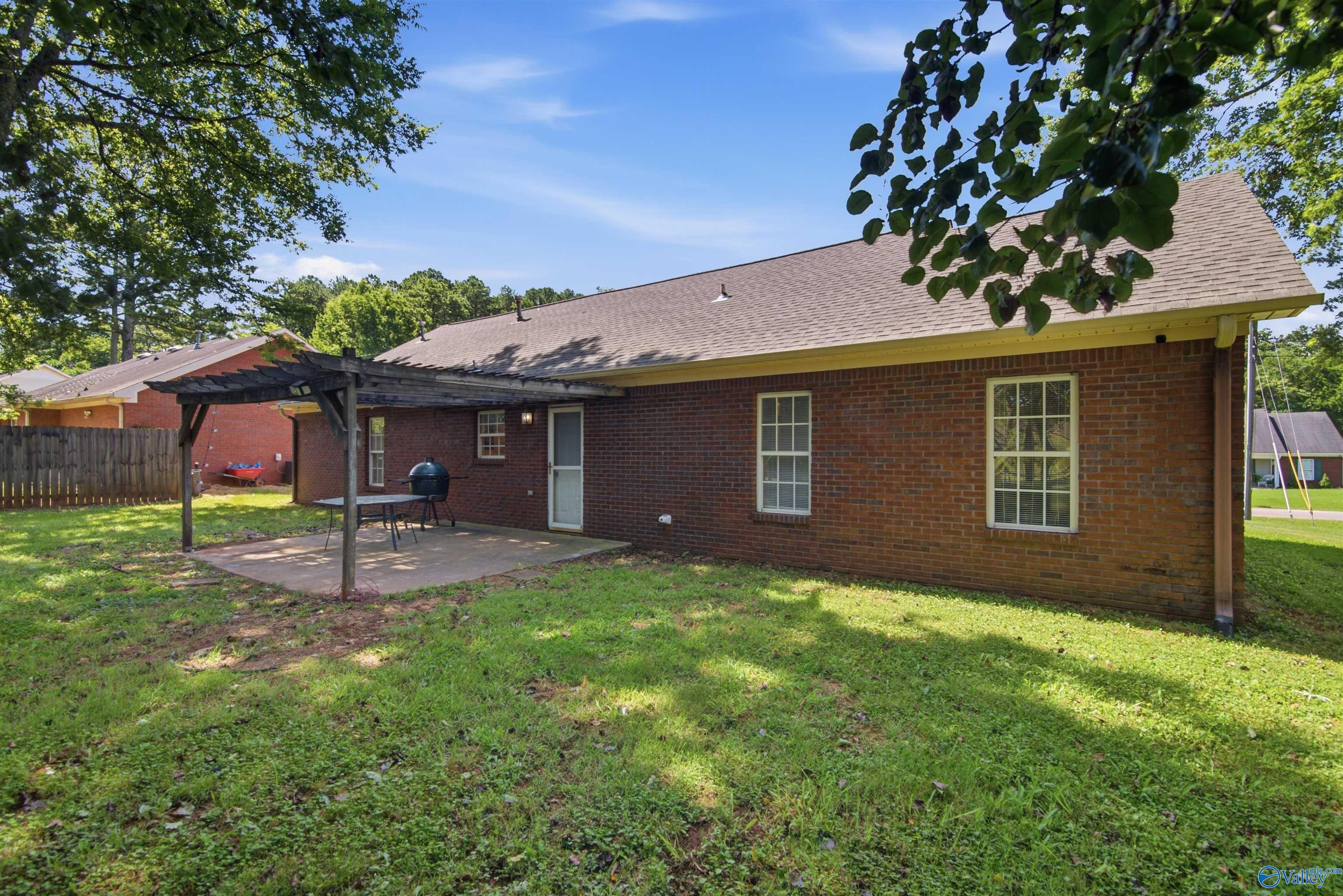 103 Cedar Bluff Court