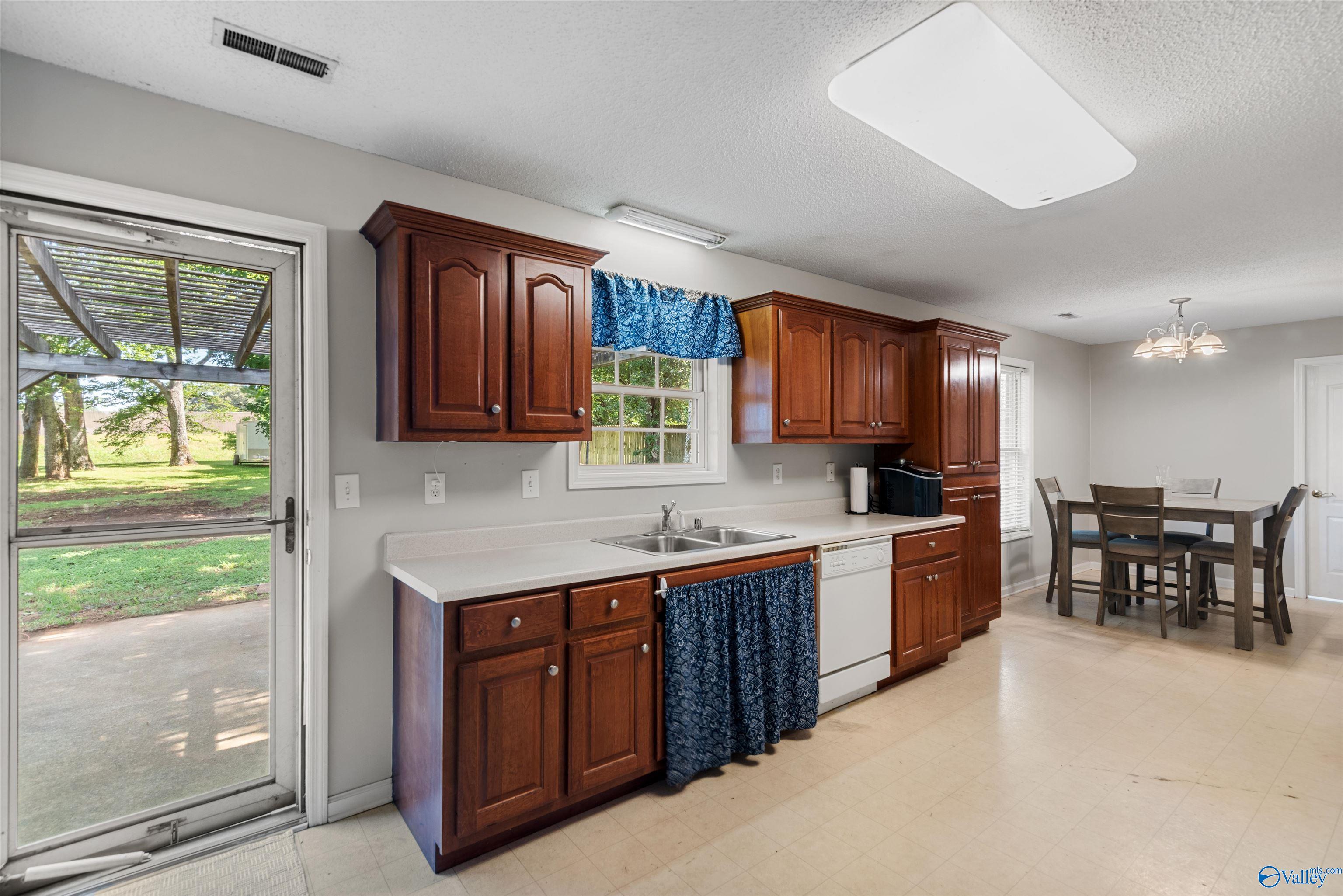103 Cedar Bluff Court