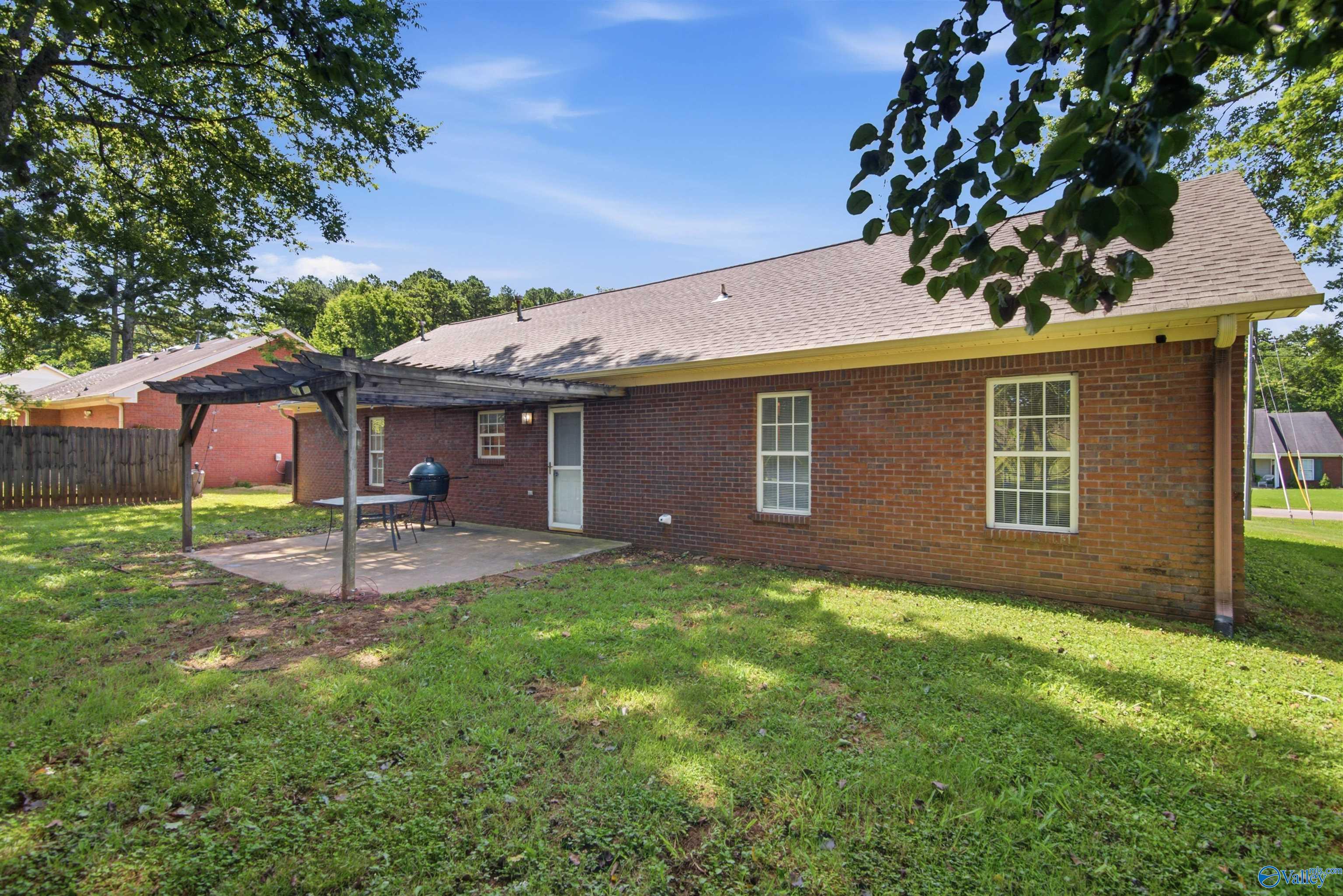 103 Cedar Bluff Court