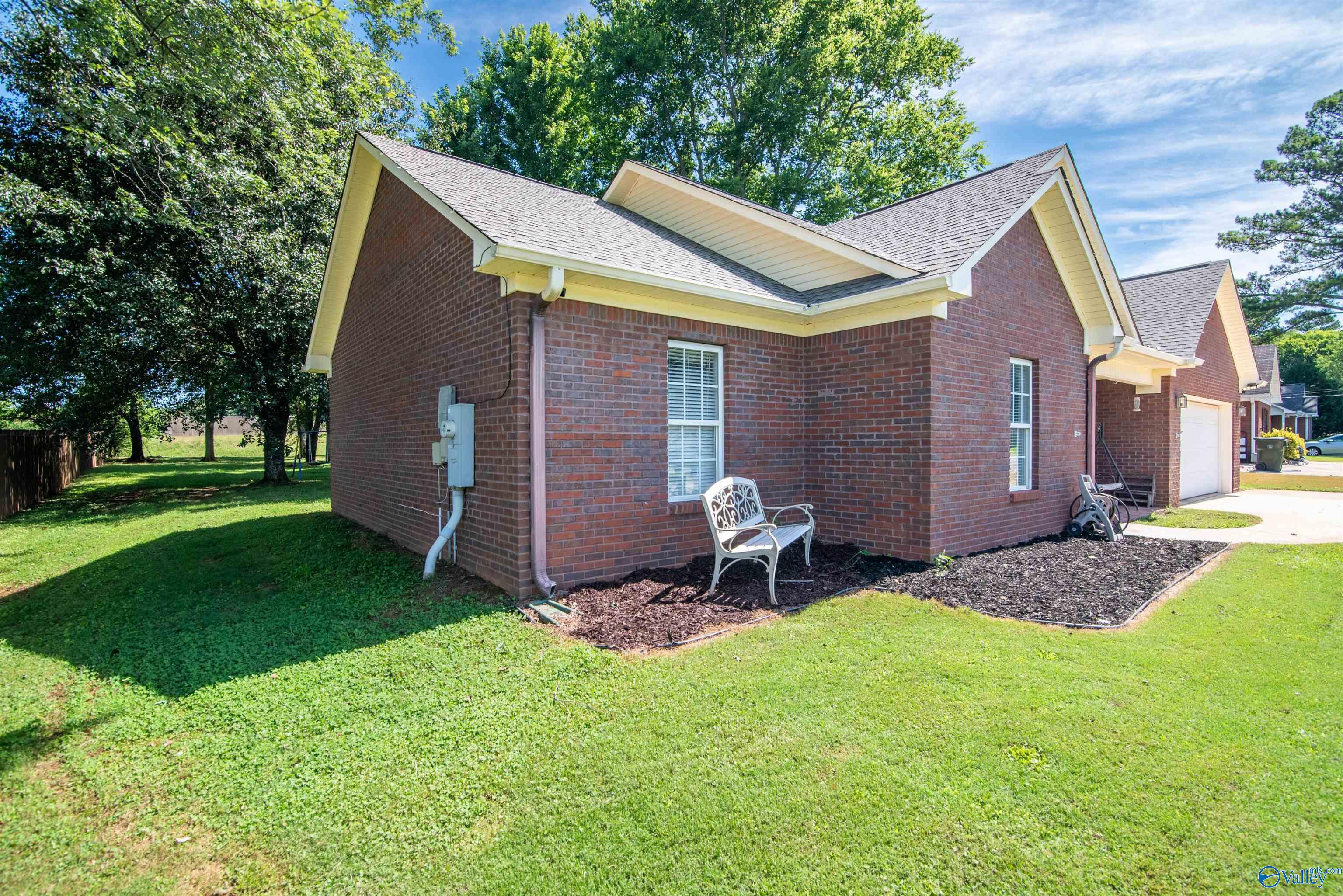 103 Cedar Bluff Court