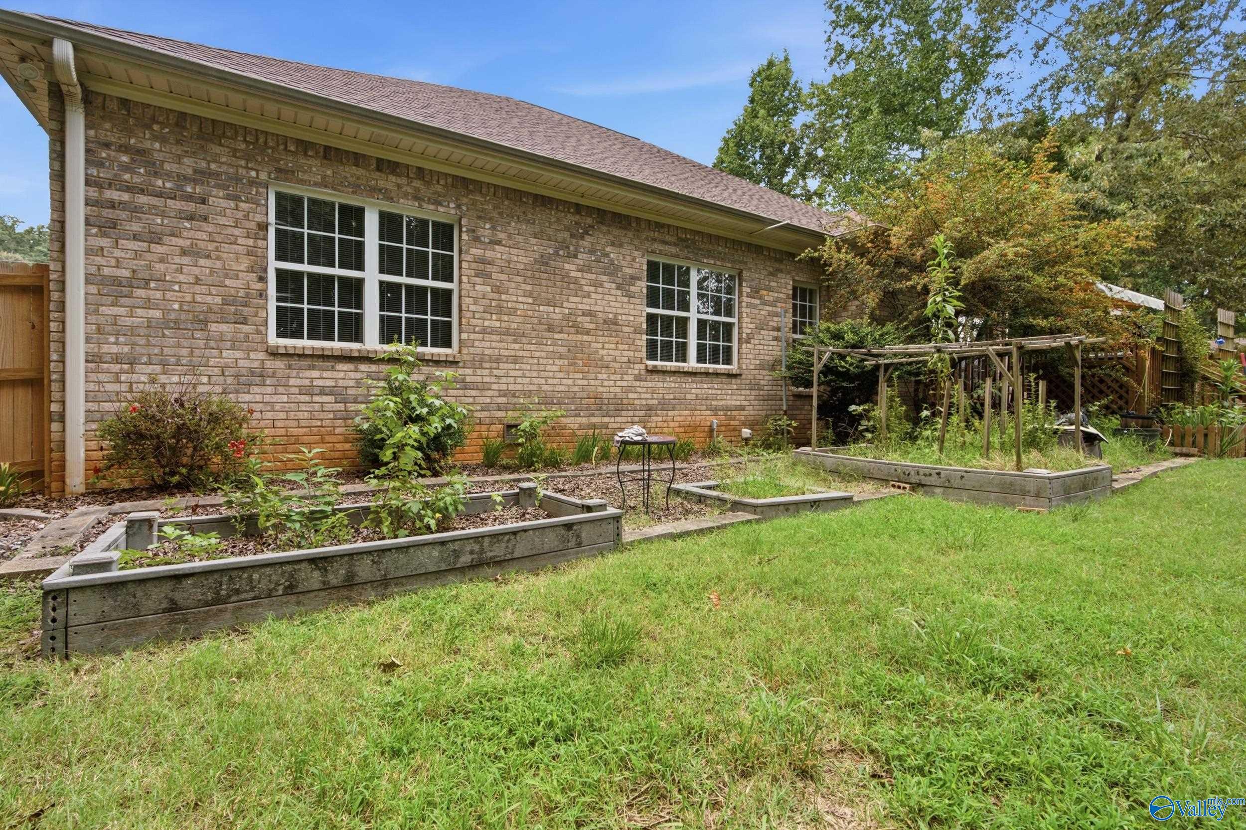 106 Whitfield Drive