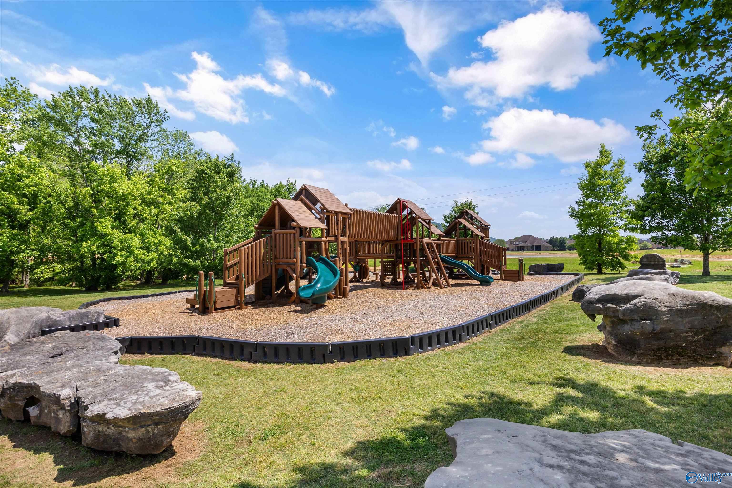 16 Taylors Brook Way