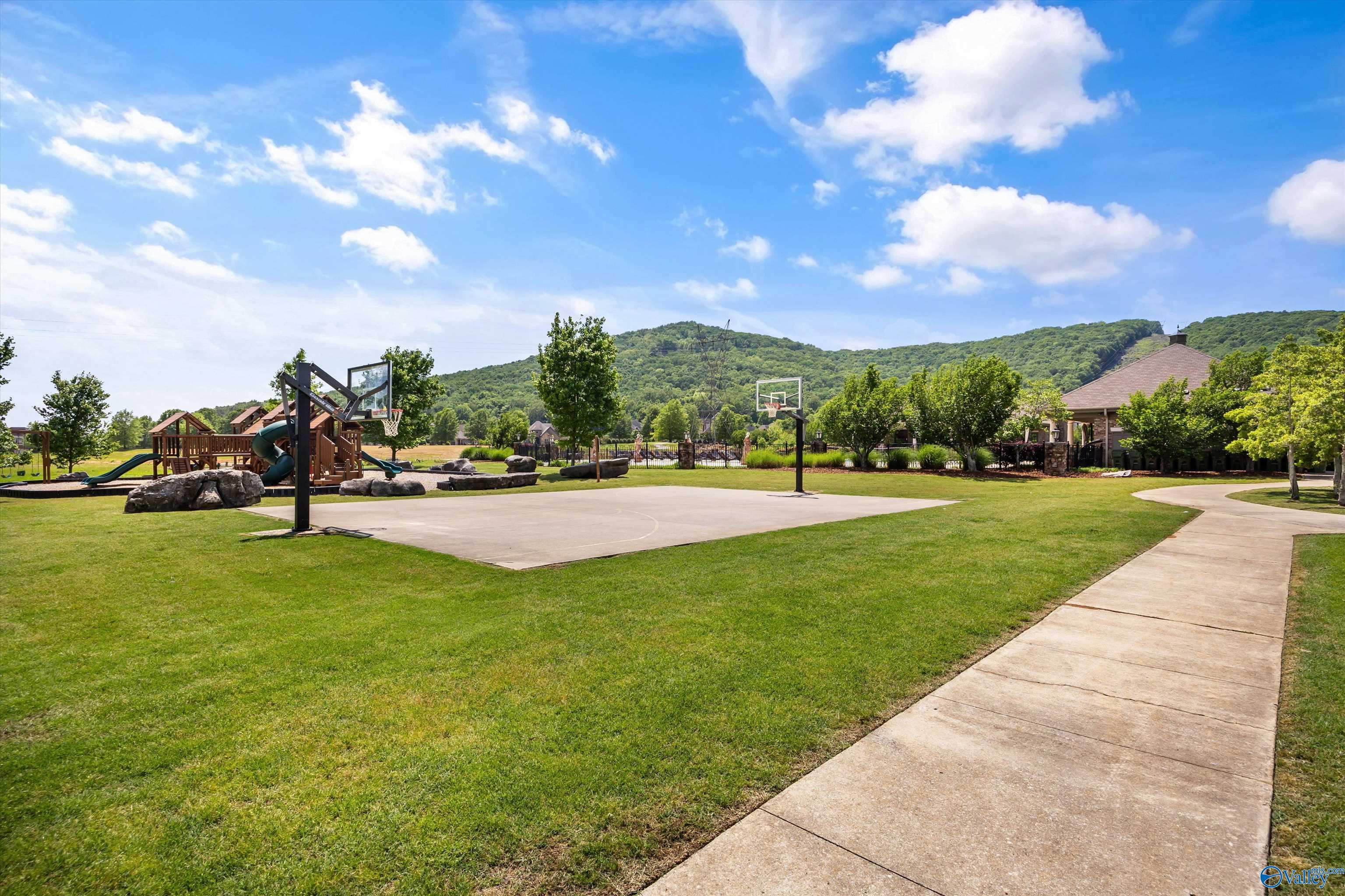 16 Taylors Brook Way