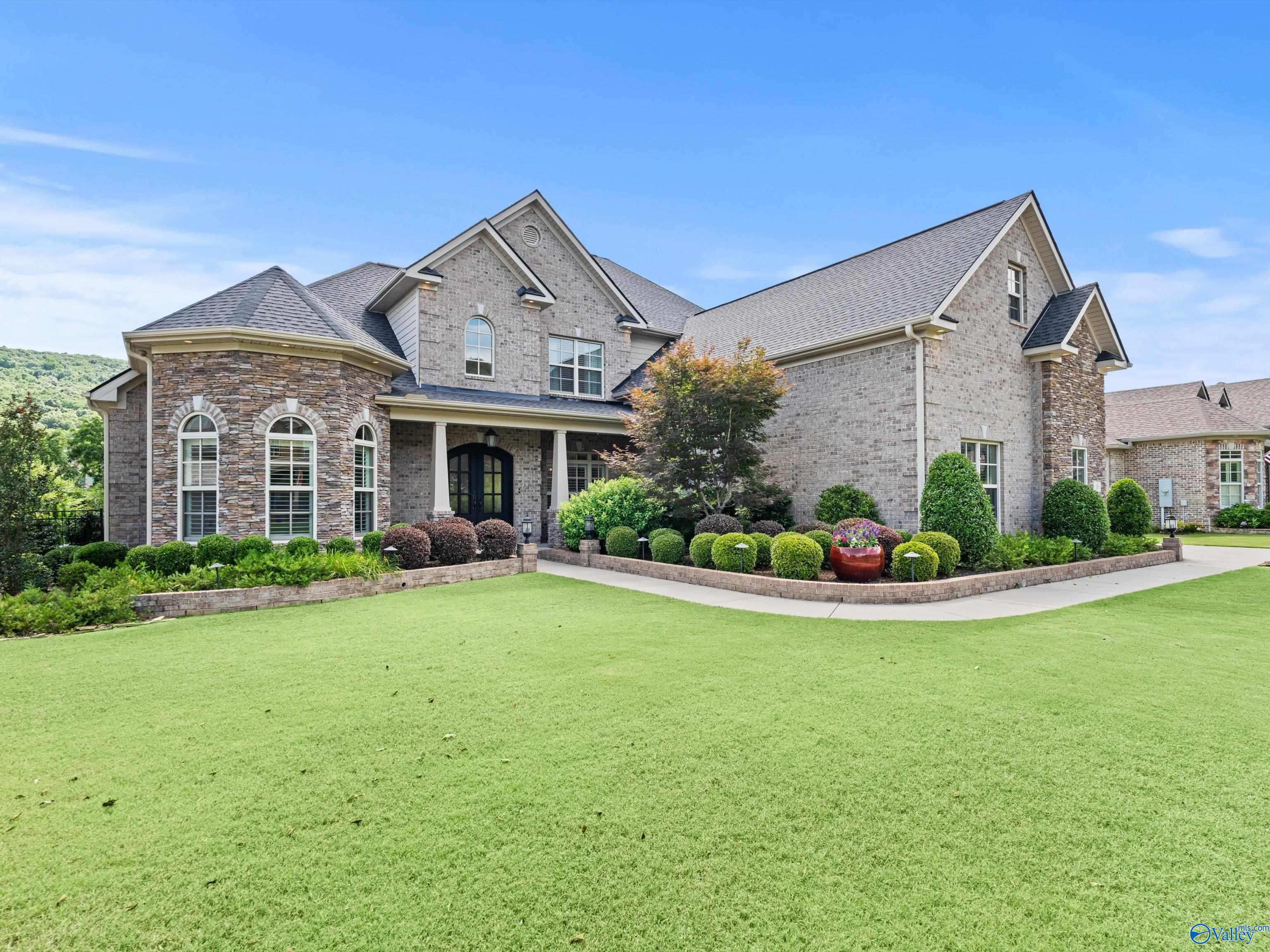 16 Taylors Brook Way