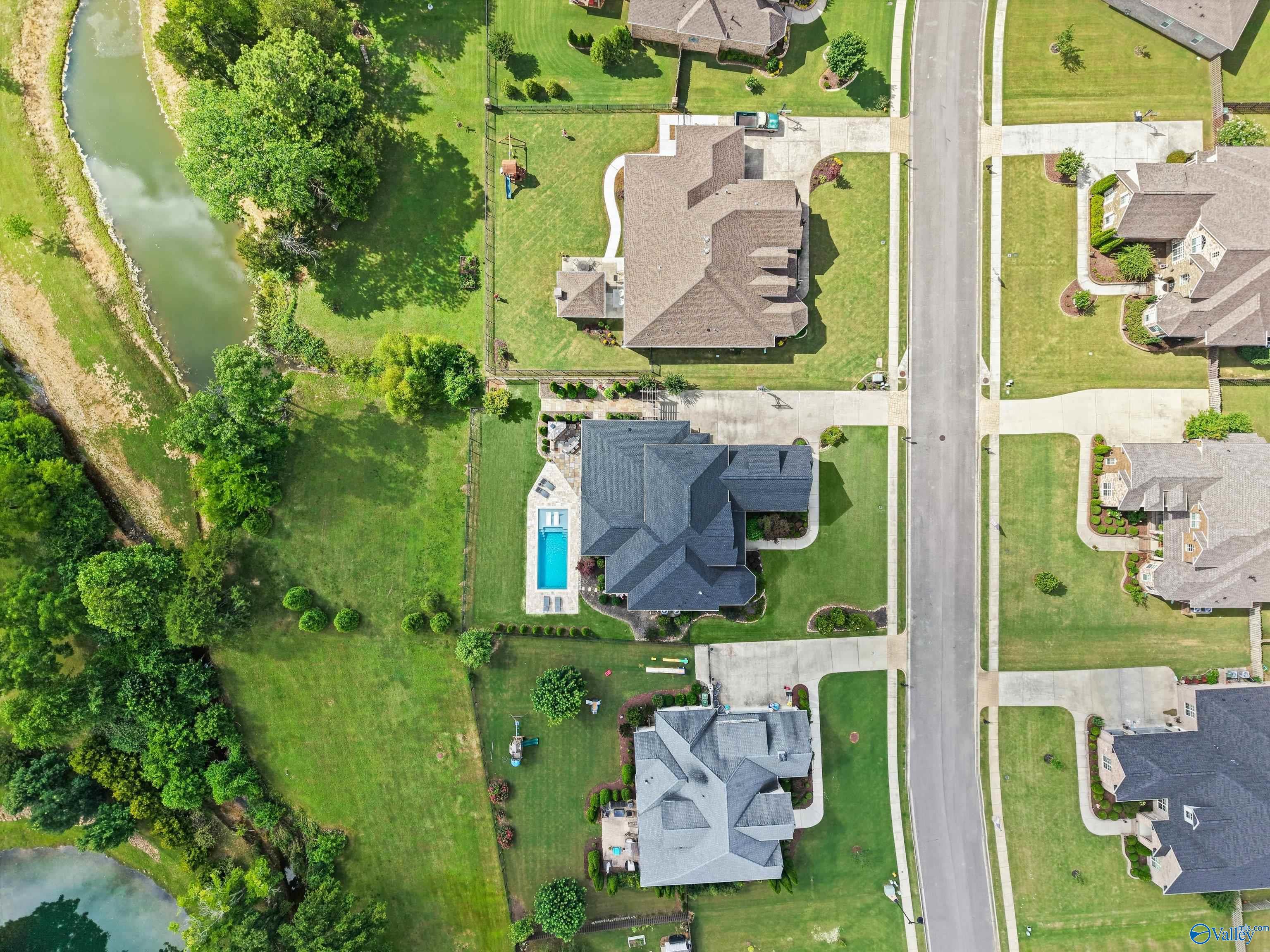 16 Taylors Brook Way