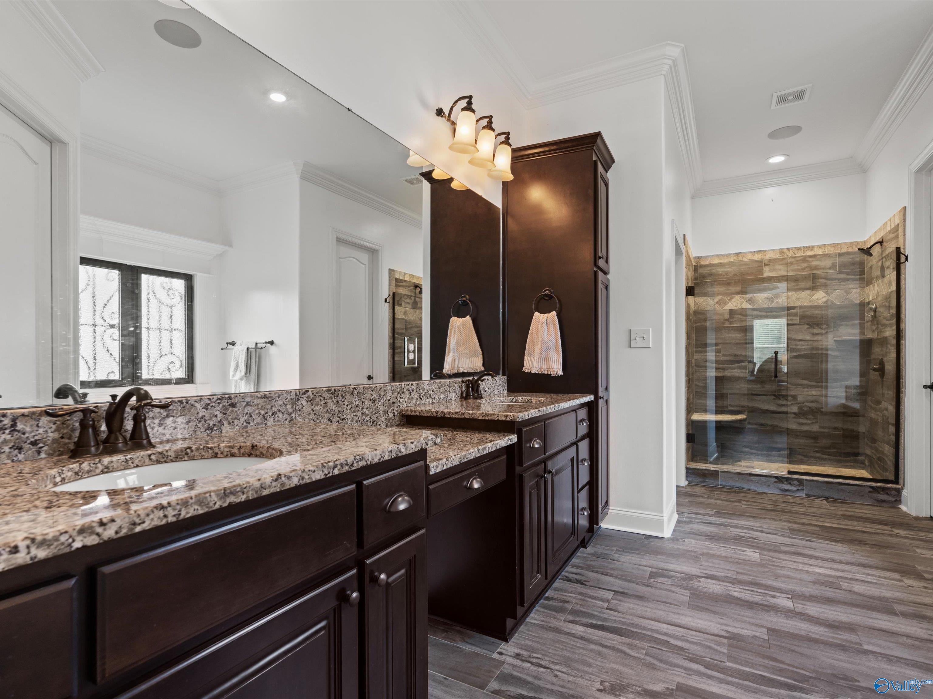 16 Taylors Brook Way