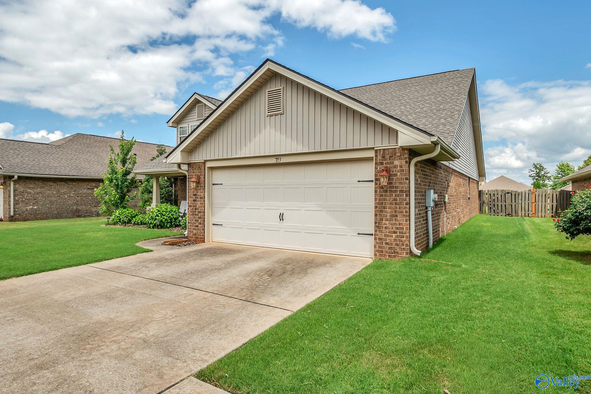 713 River Landing Blvd SW