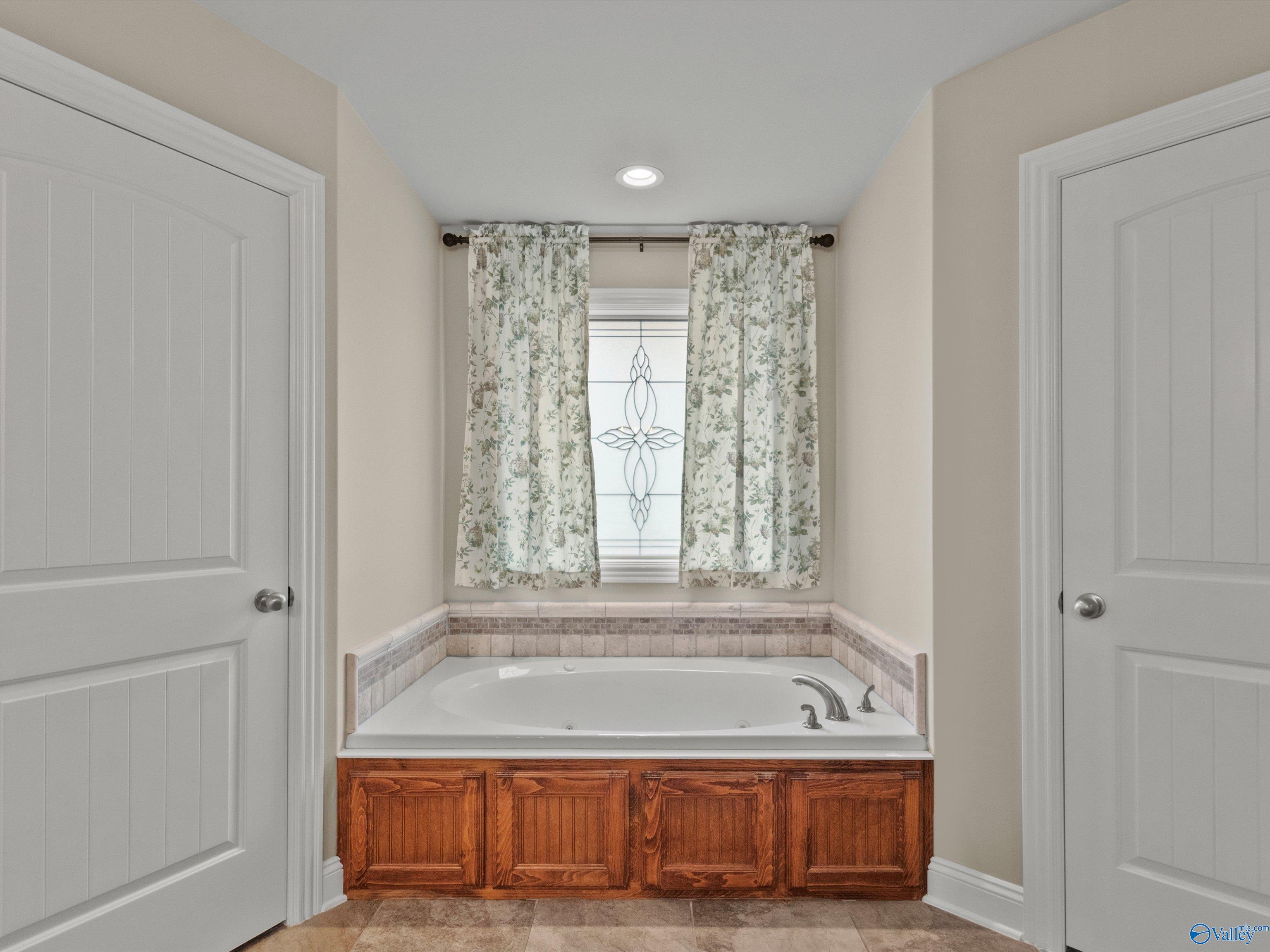 13017 Arbor Ridge
