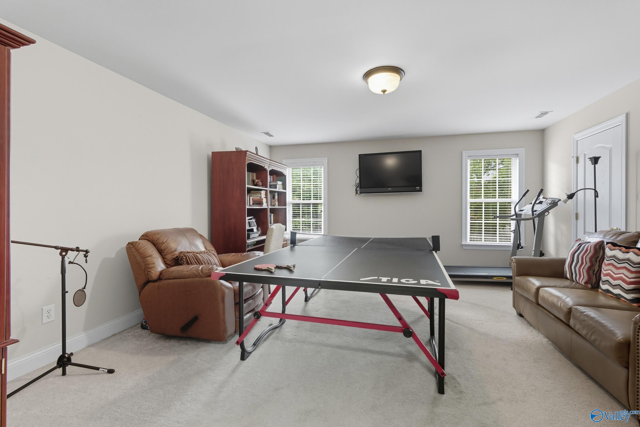 109 Tweed Drive