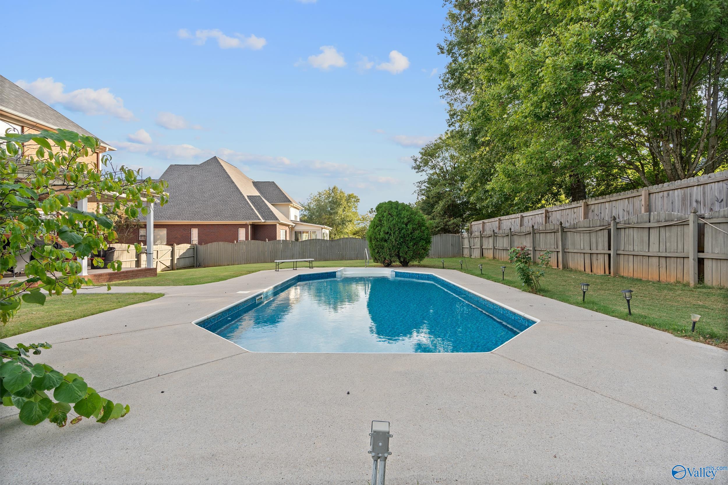 109 Tweed Drive