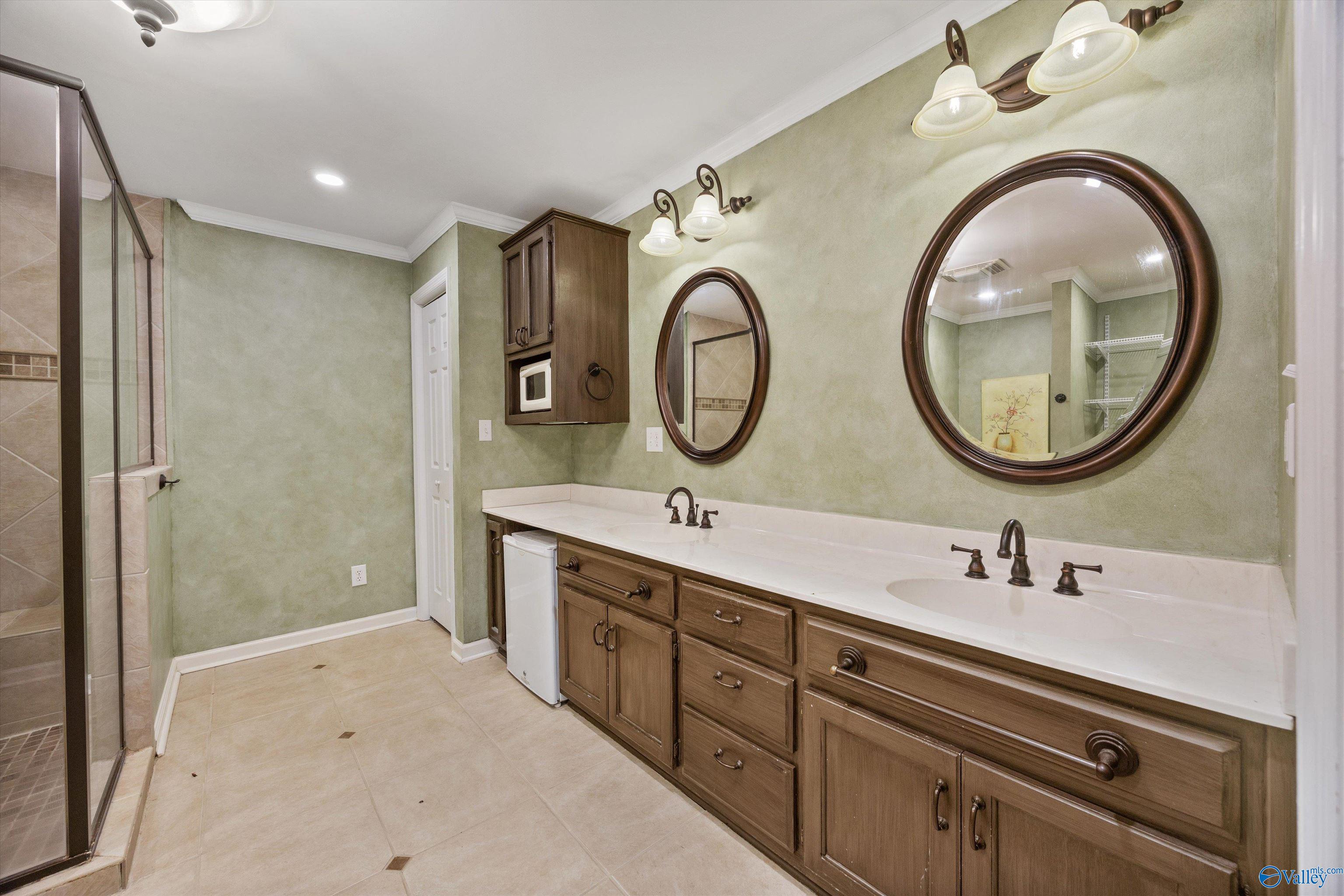 234 West Lake Circle