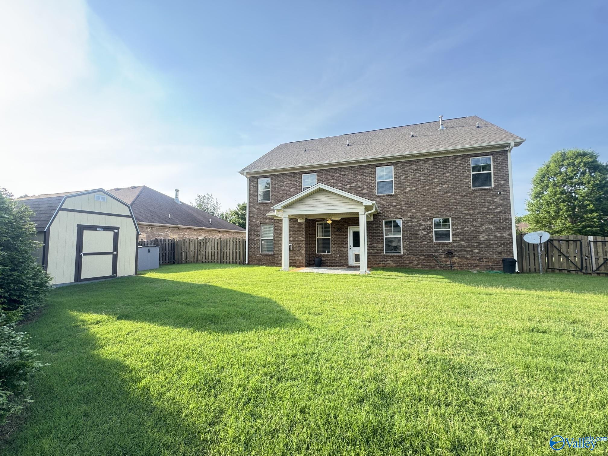 199 Little Oak