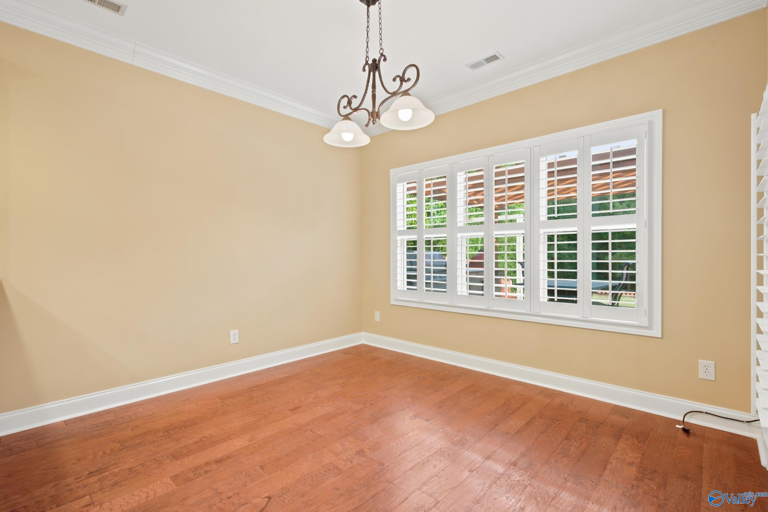 15112 Lakeside Trail