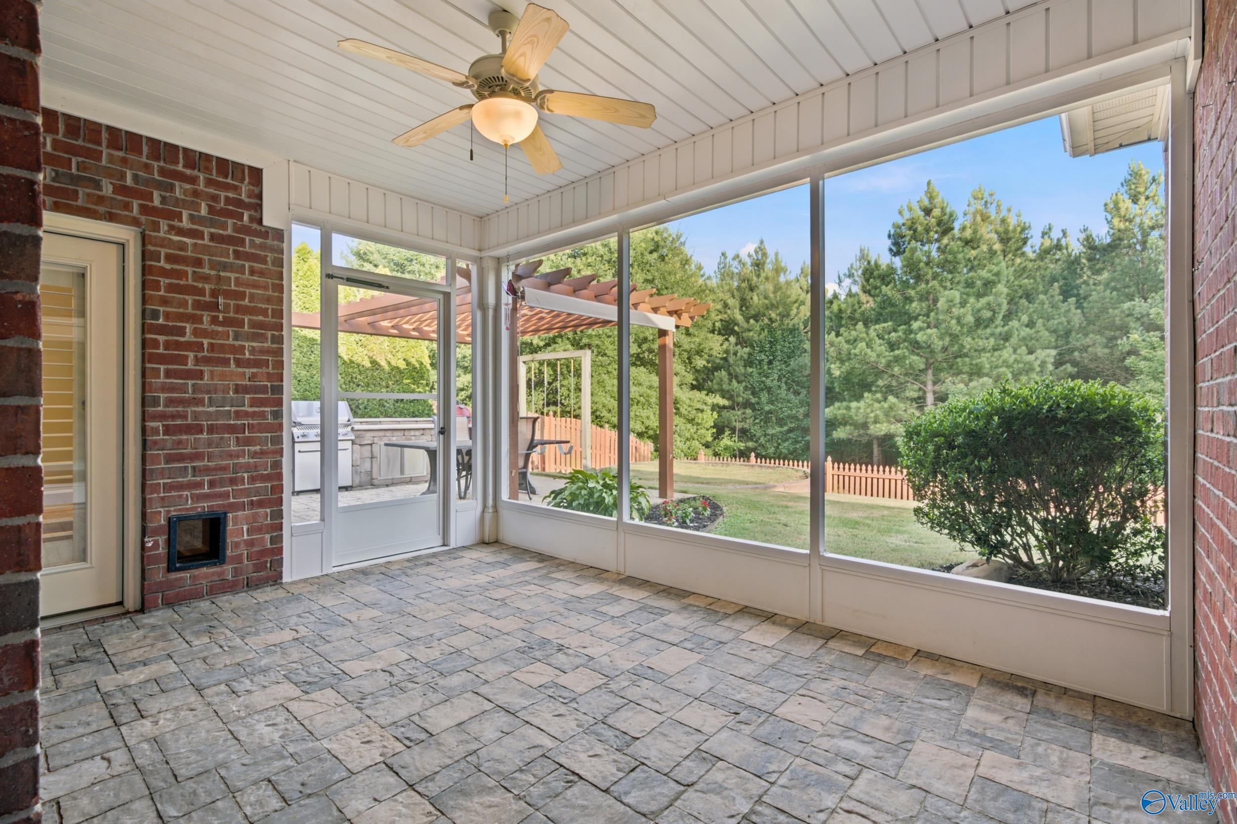 15112 Lakeside Trail