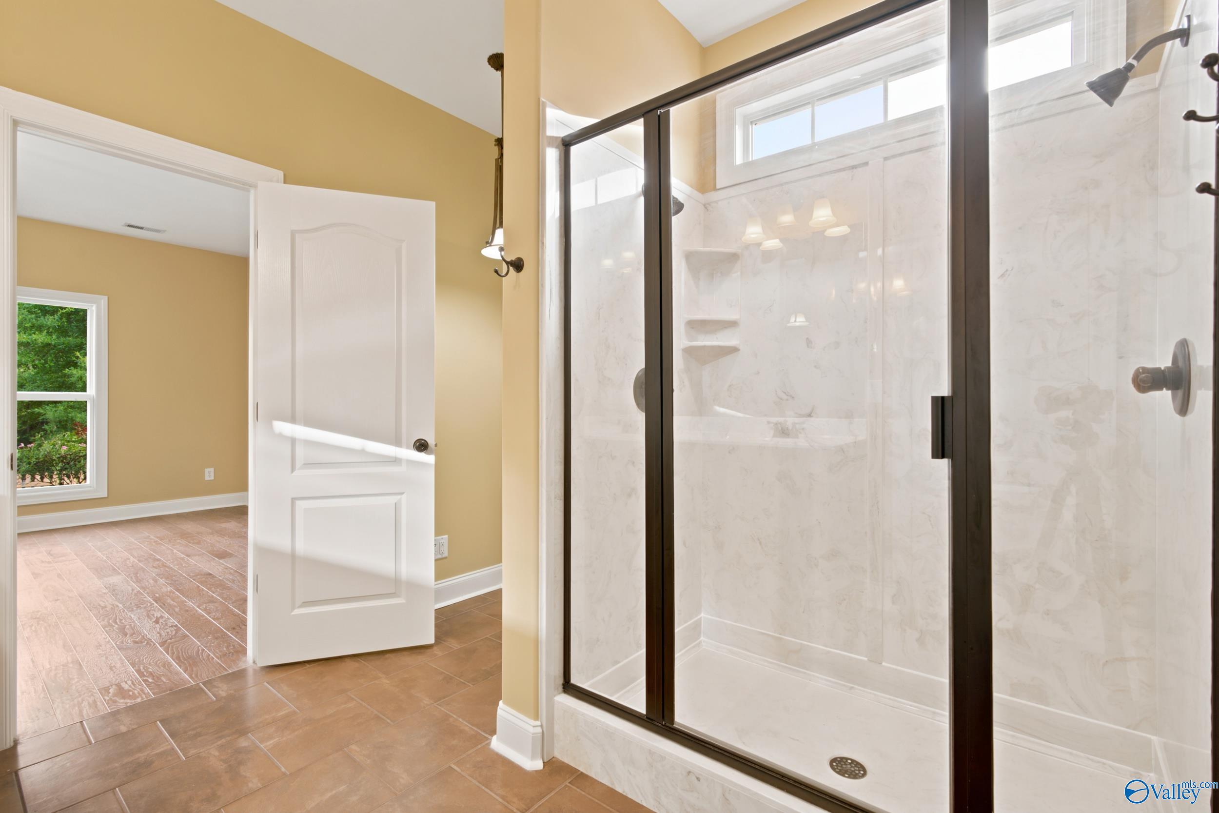 15112 Lakeside Trail