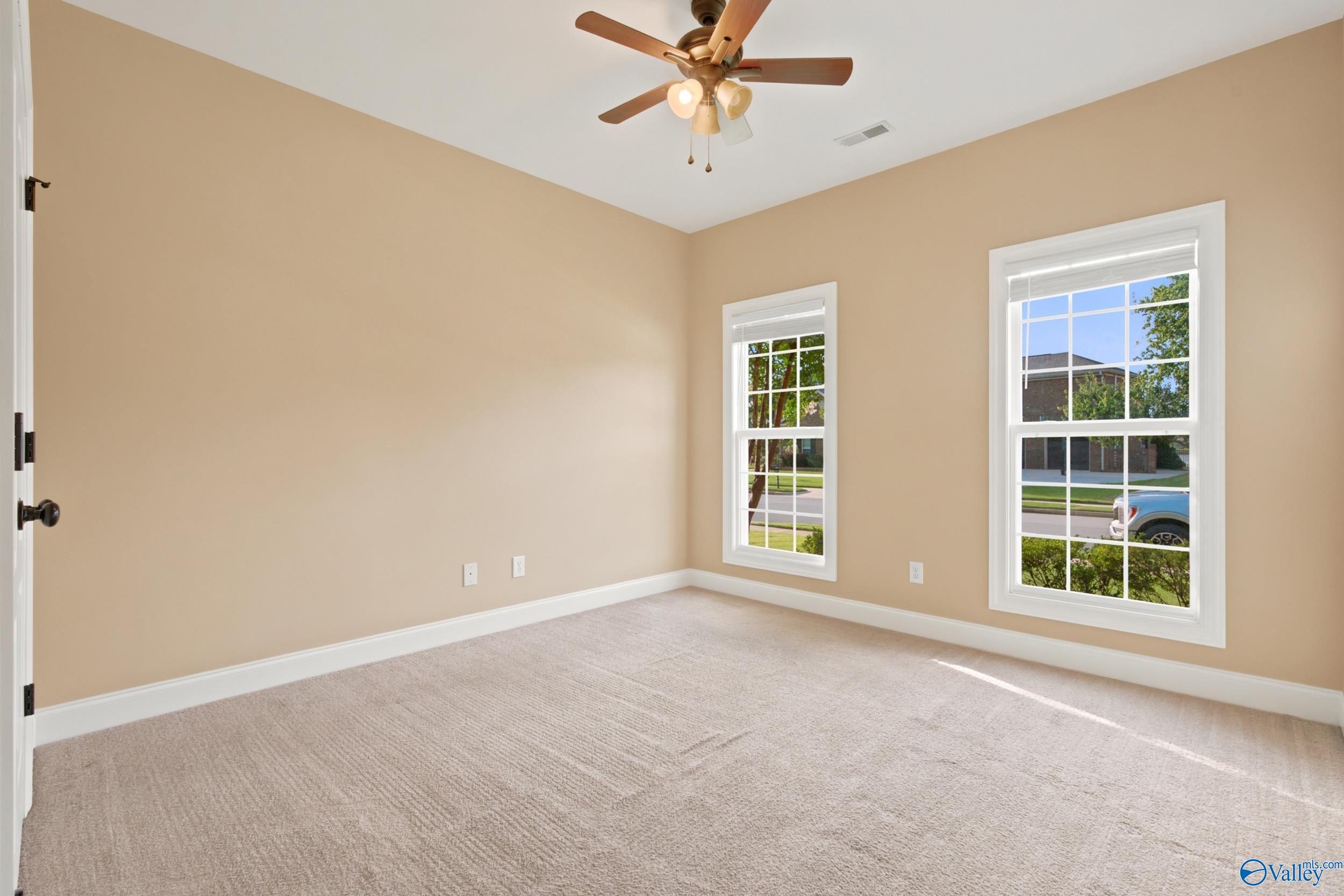 15112 Lakeside Trail