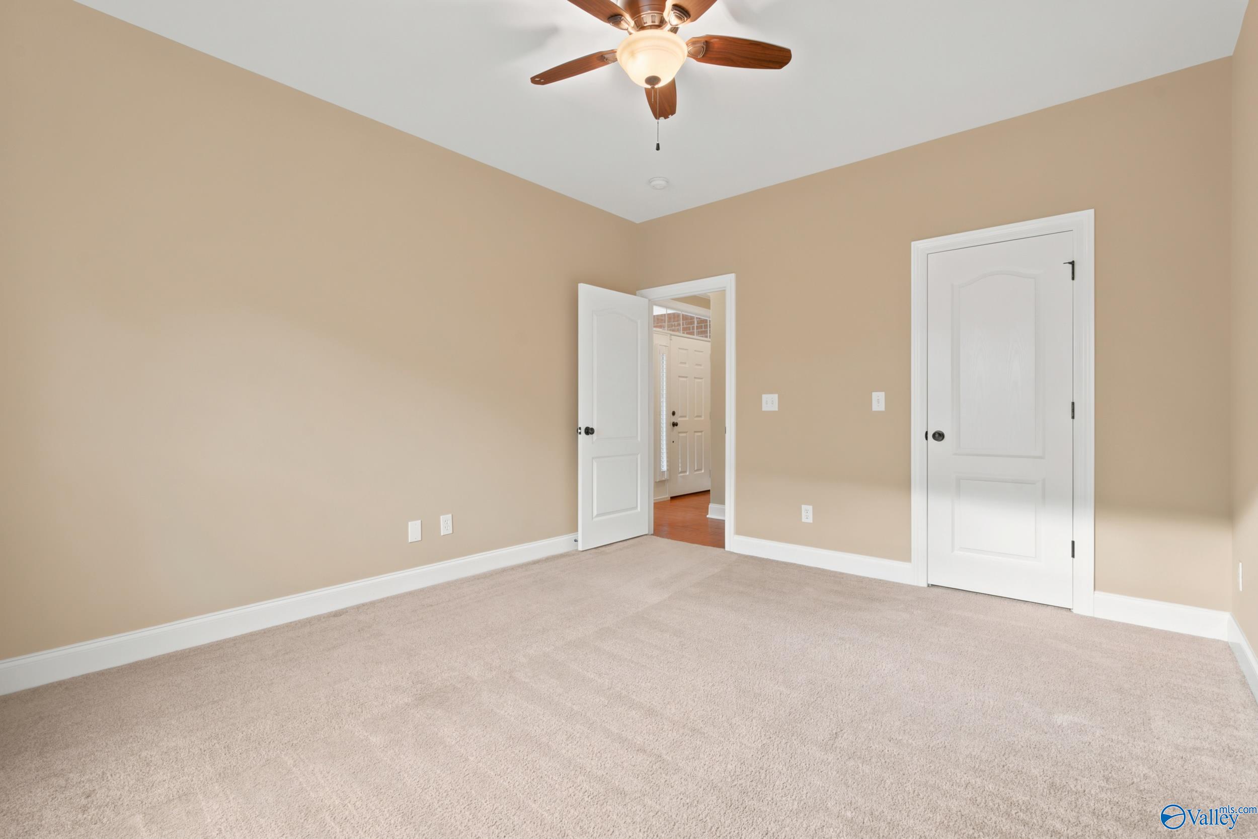 15112 Lakeside Trail
