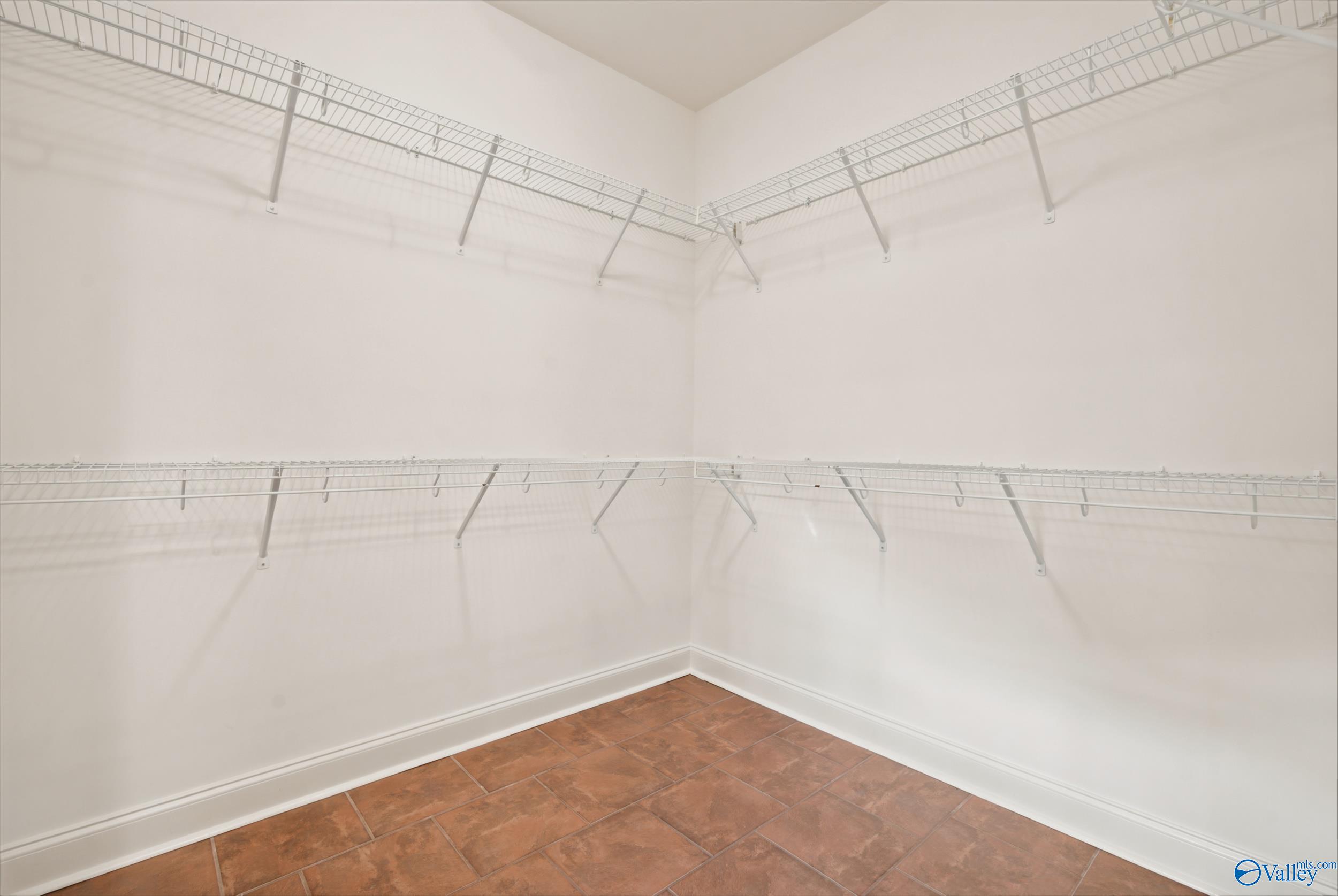 15112 Lakeside Trail