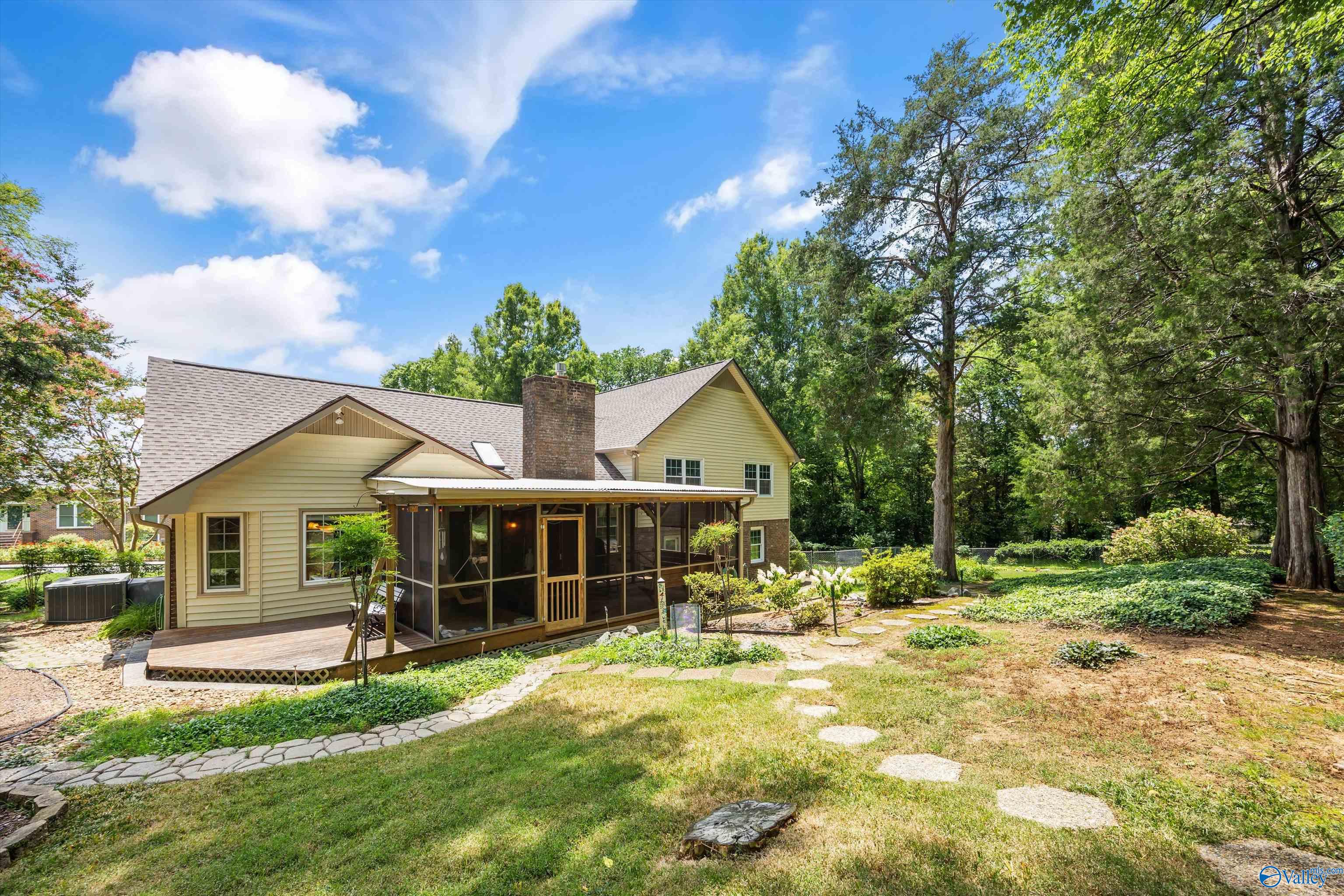 1301 Hiwan Trail