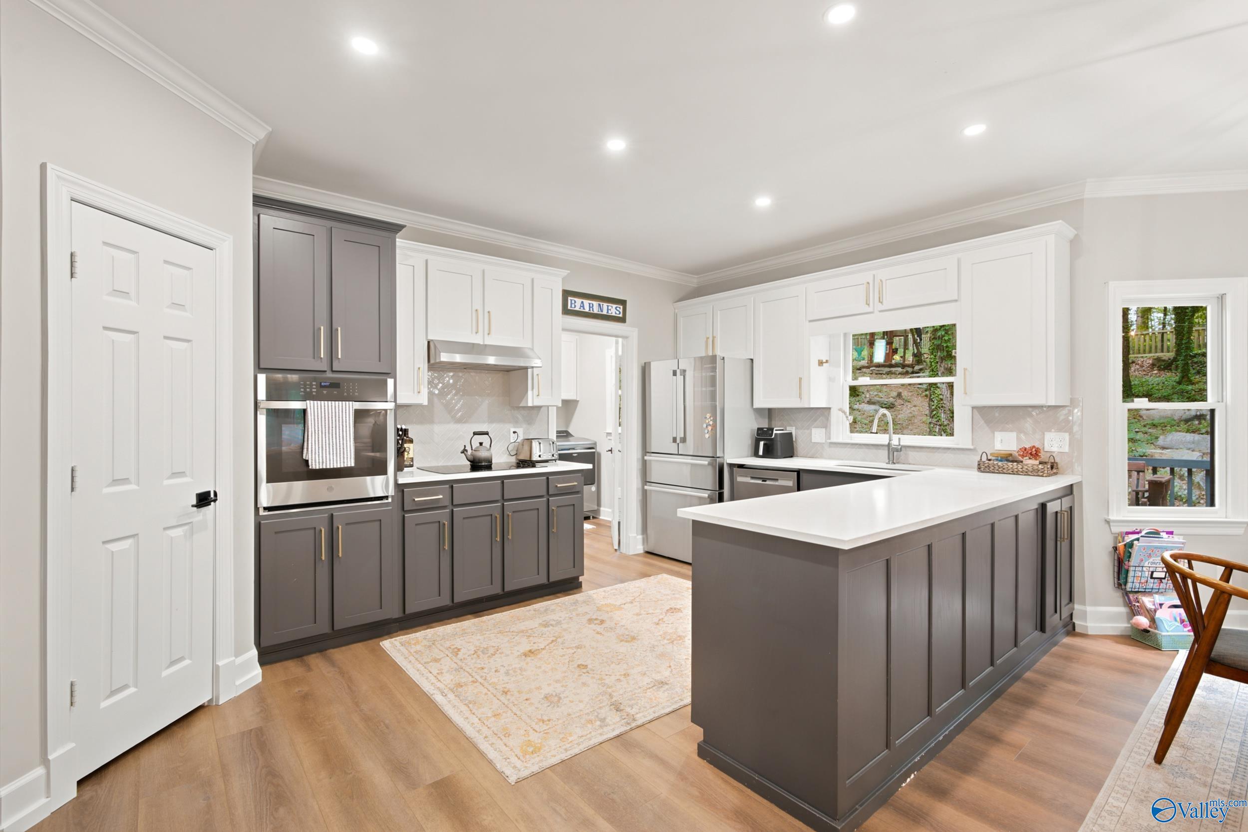 128 Kensington Drive