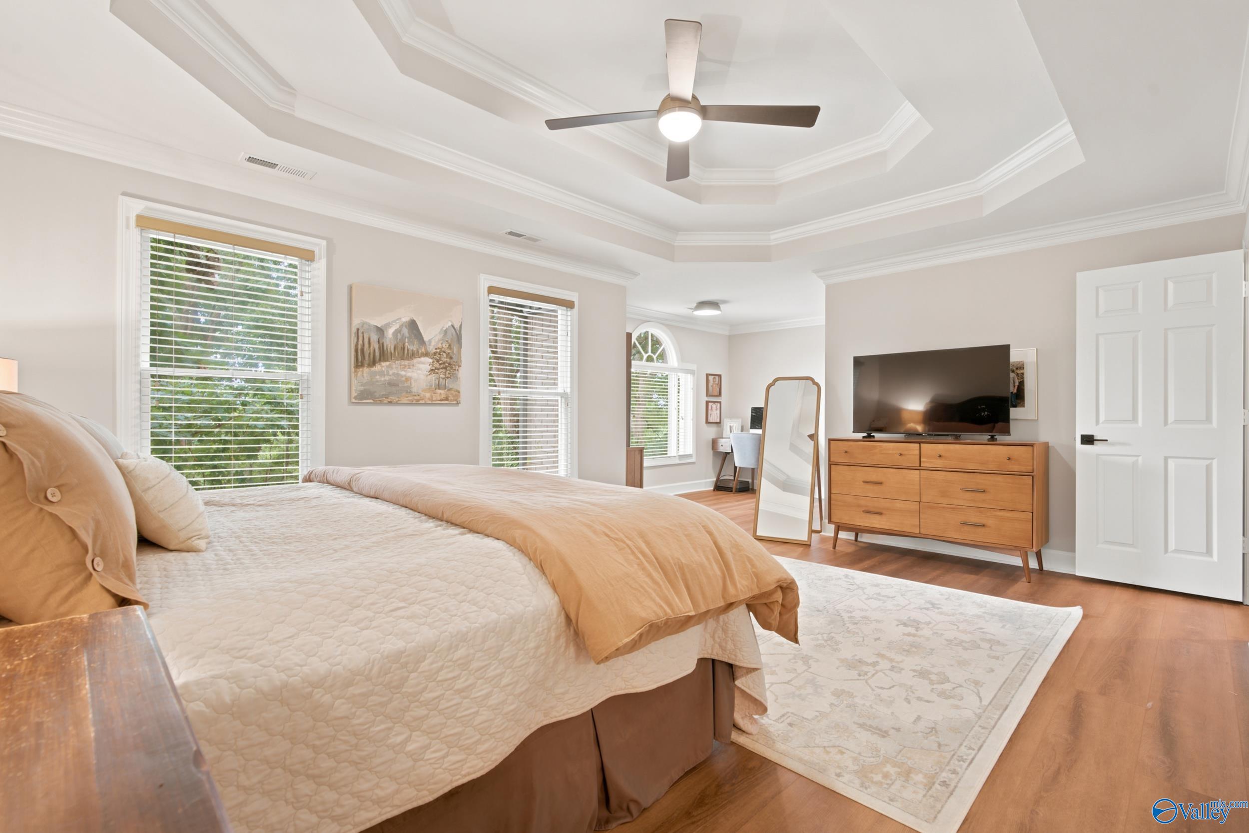 128 Kensington Drive