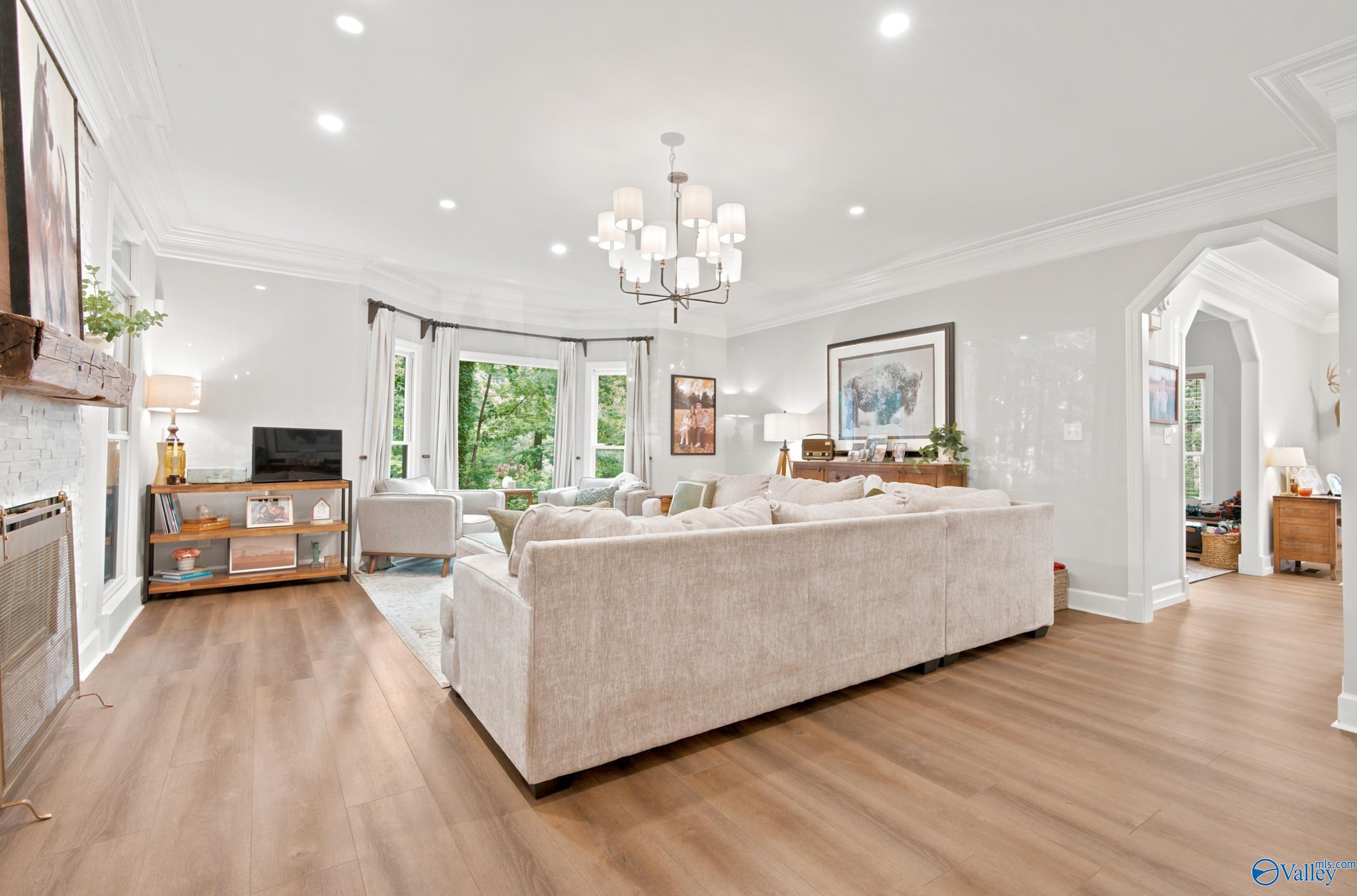 128 Kensington Drive
