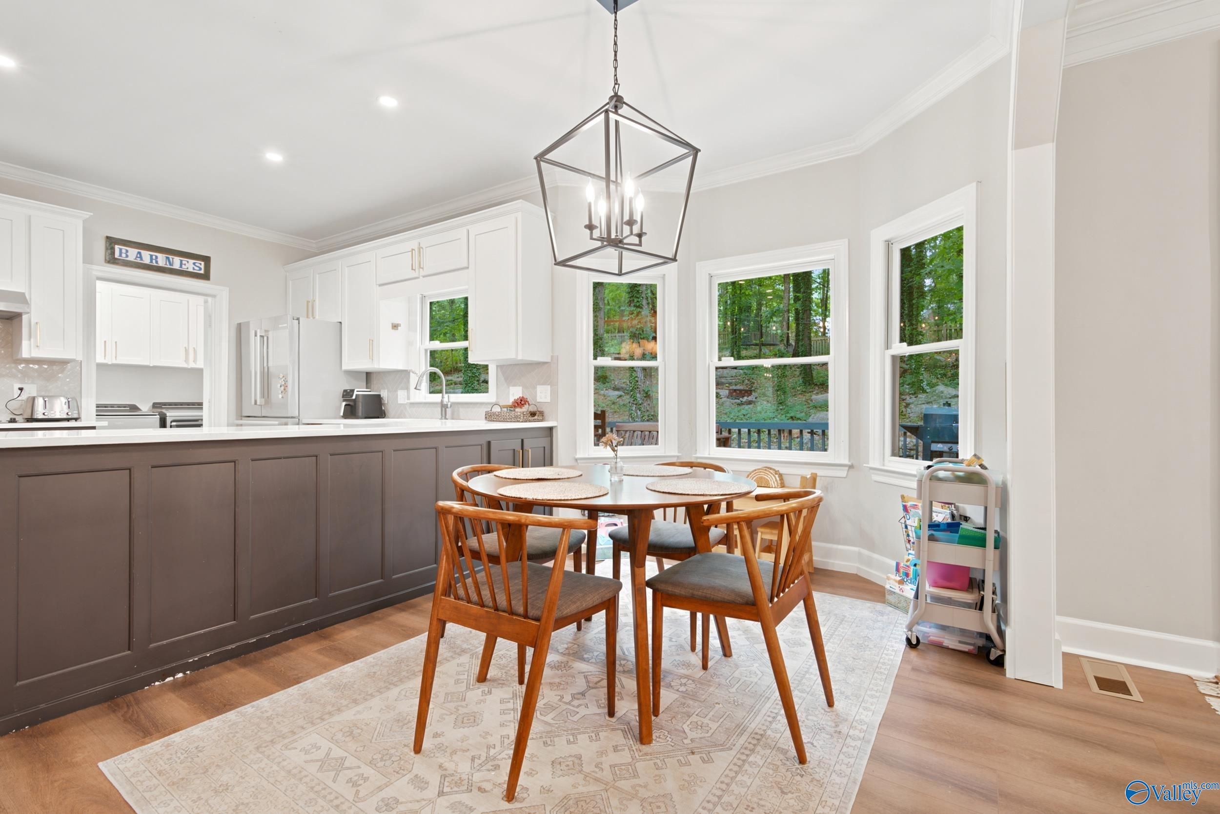 128 Kensington Drive