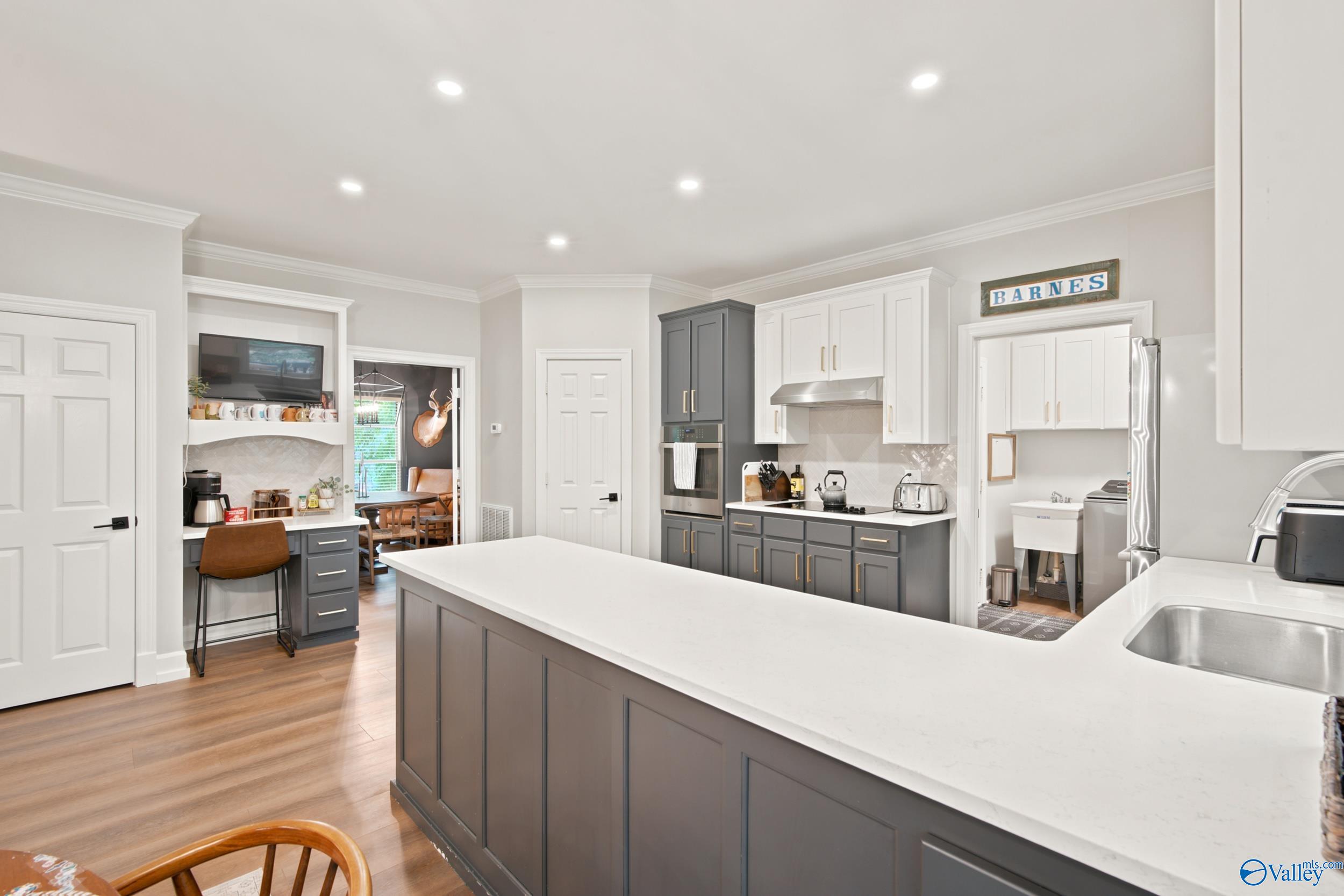 128 Kensington Drive