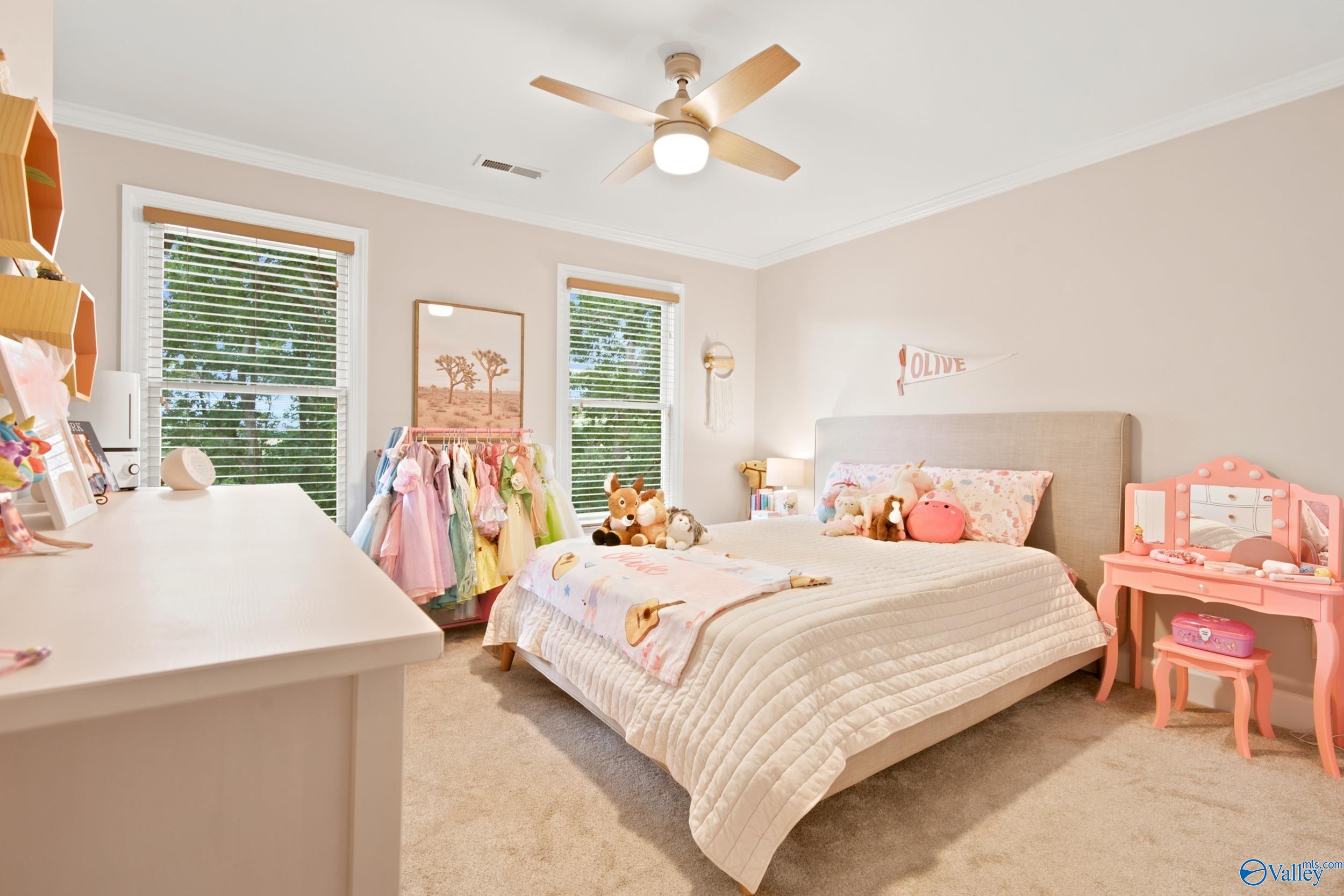 128 Kensington Drive