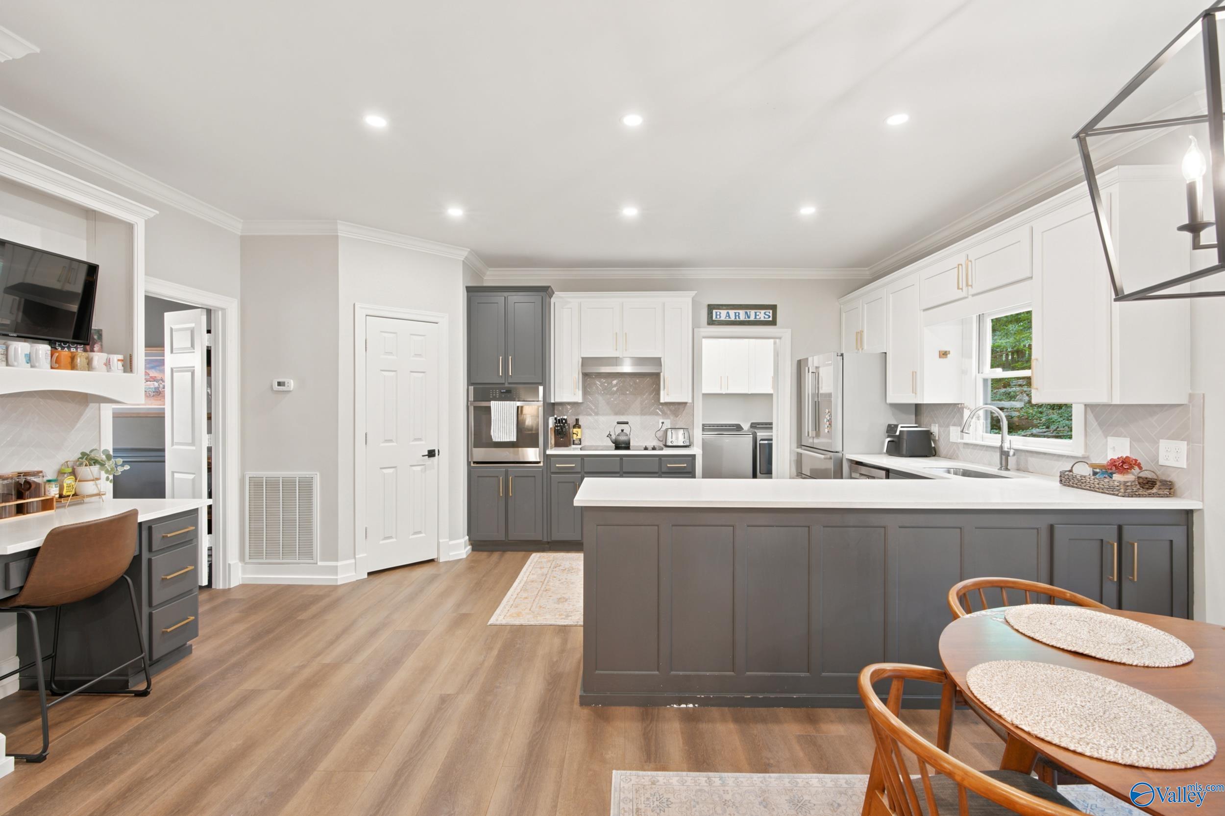 128 Kensington Drive