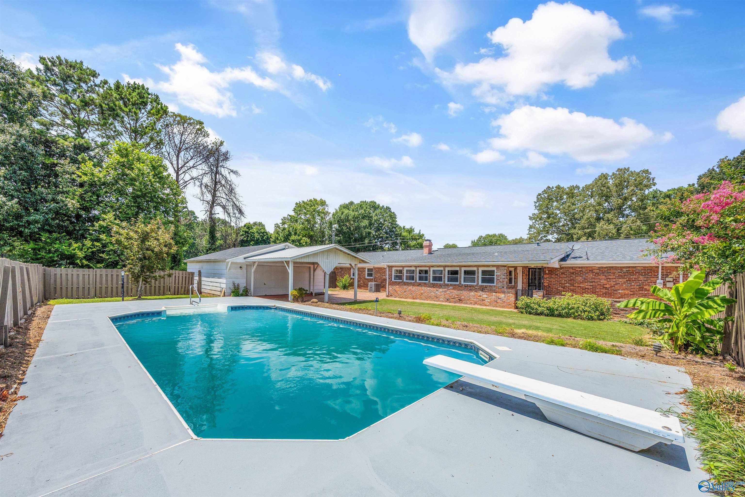 200 Colonial Drive