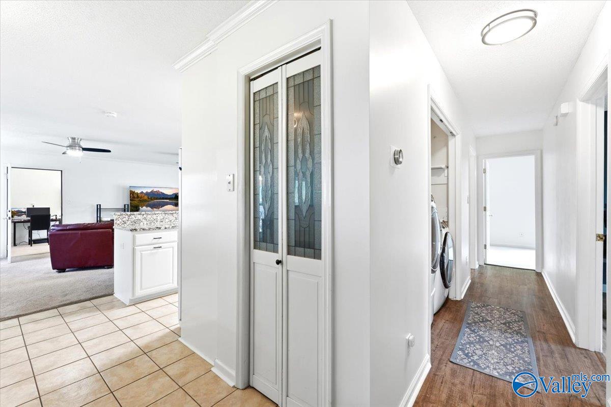 1005 Club View Drive NW