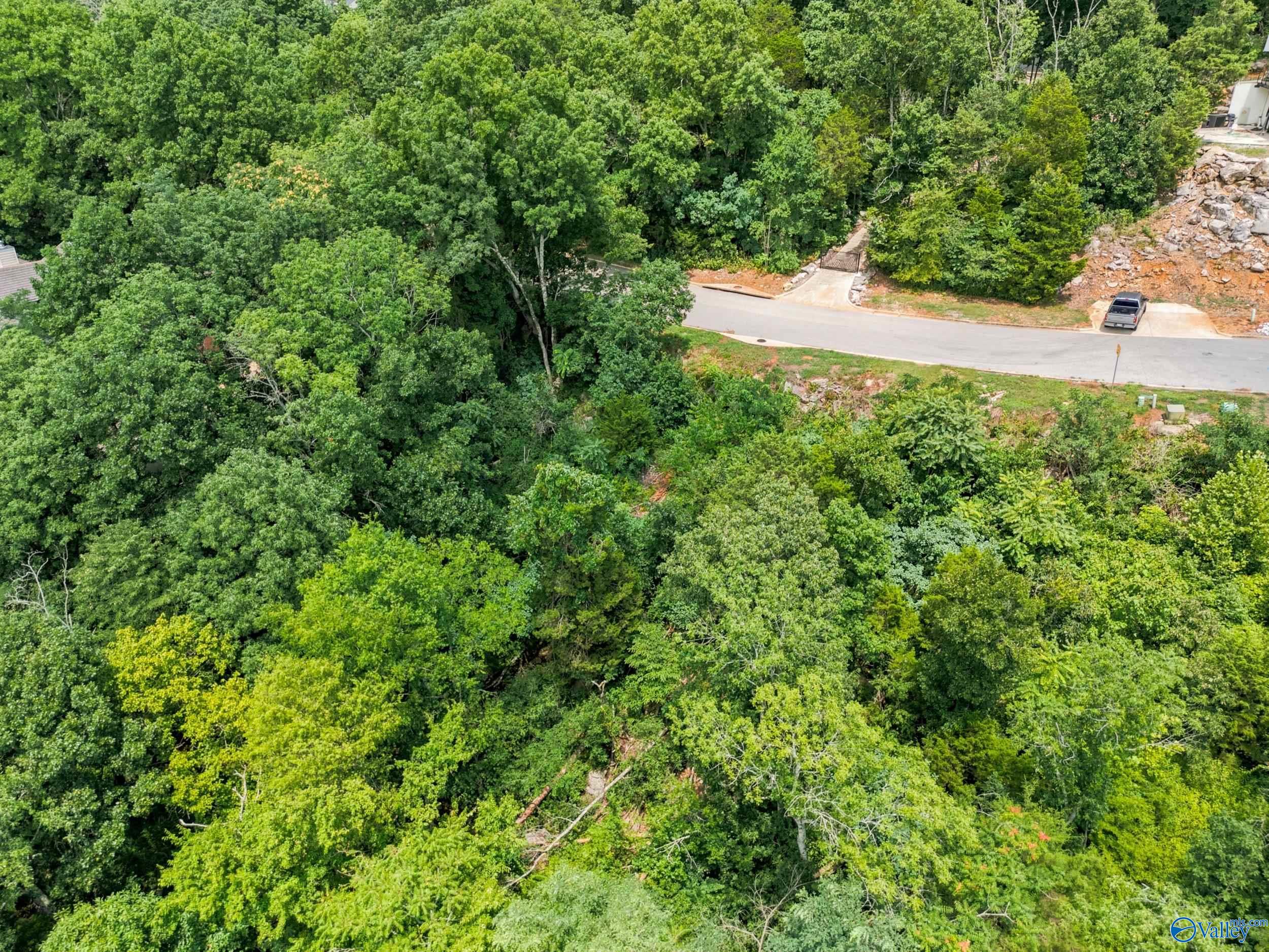 16012 Greentree Trail SE