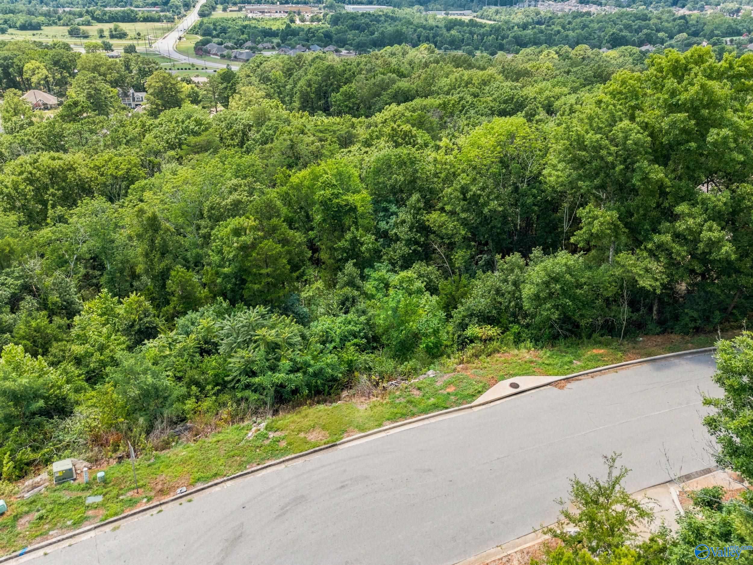 16012 Greentree Trail SE