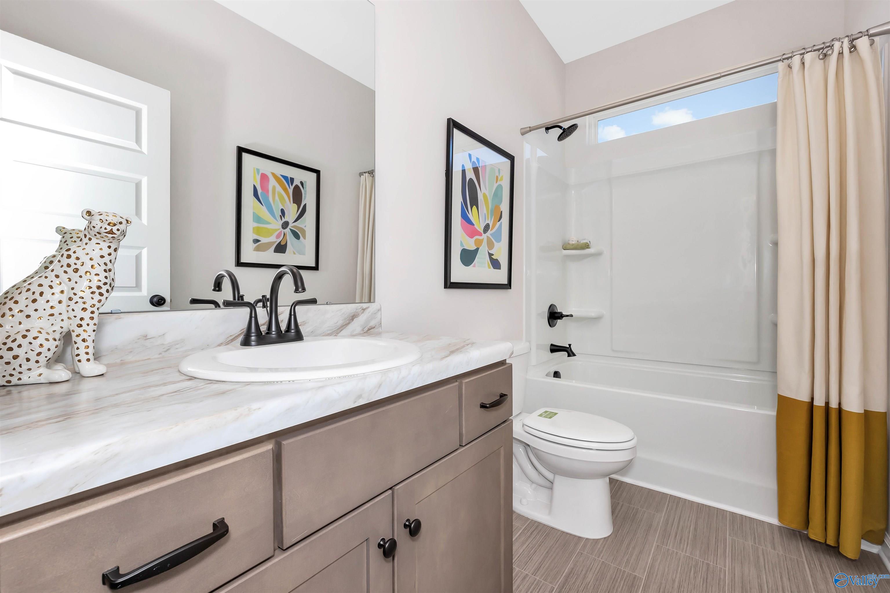 1012 Tanger Glen Trail NW