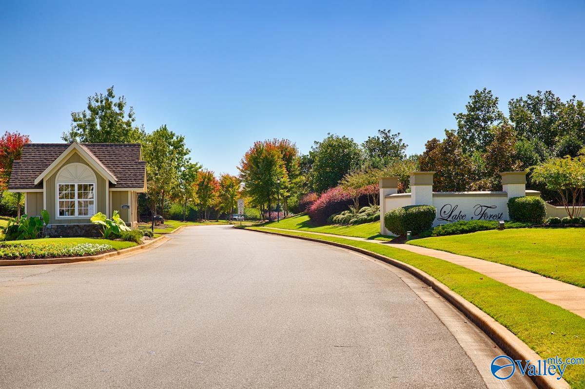 73 Cypress Grove Lane SW