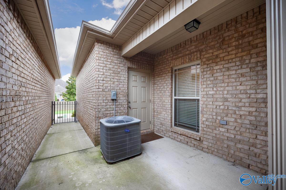73 Cypress Grove Lane SW