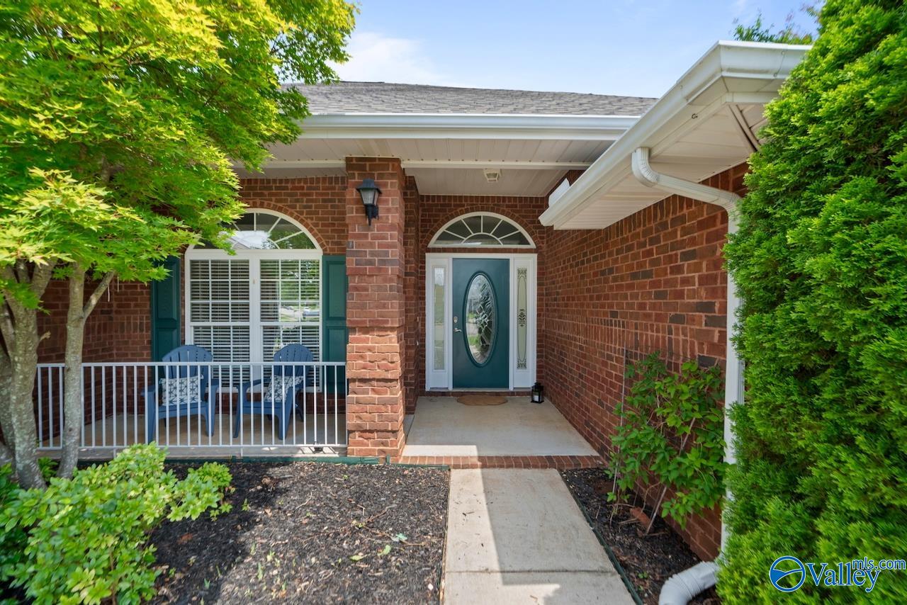100 Chantilly Lane
