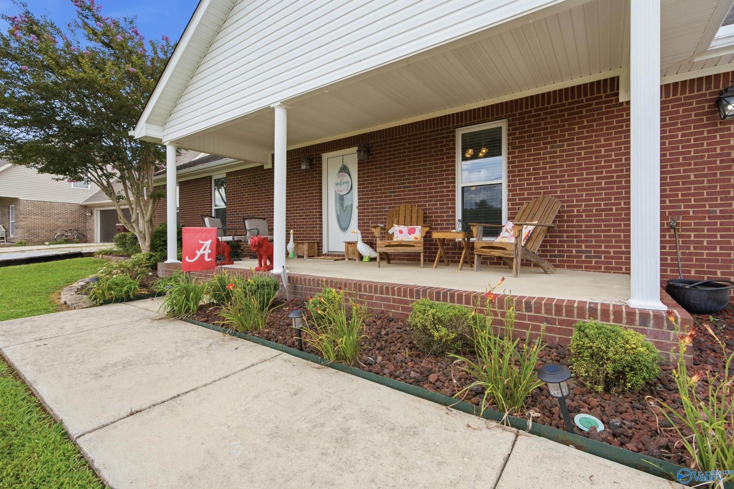 18045 Belmont Circle